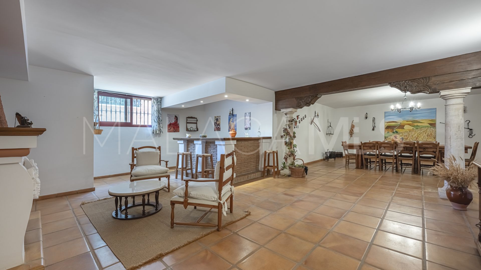 Villa for sale in Altos Reales