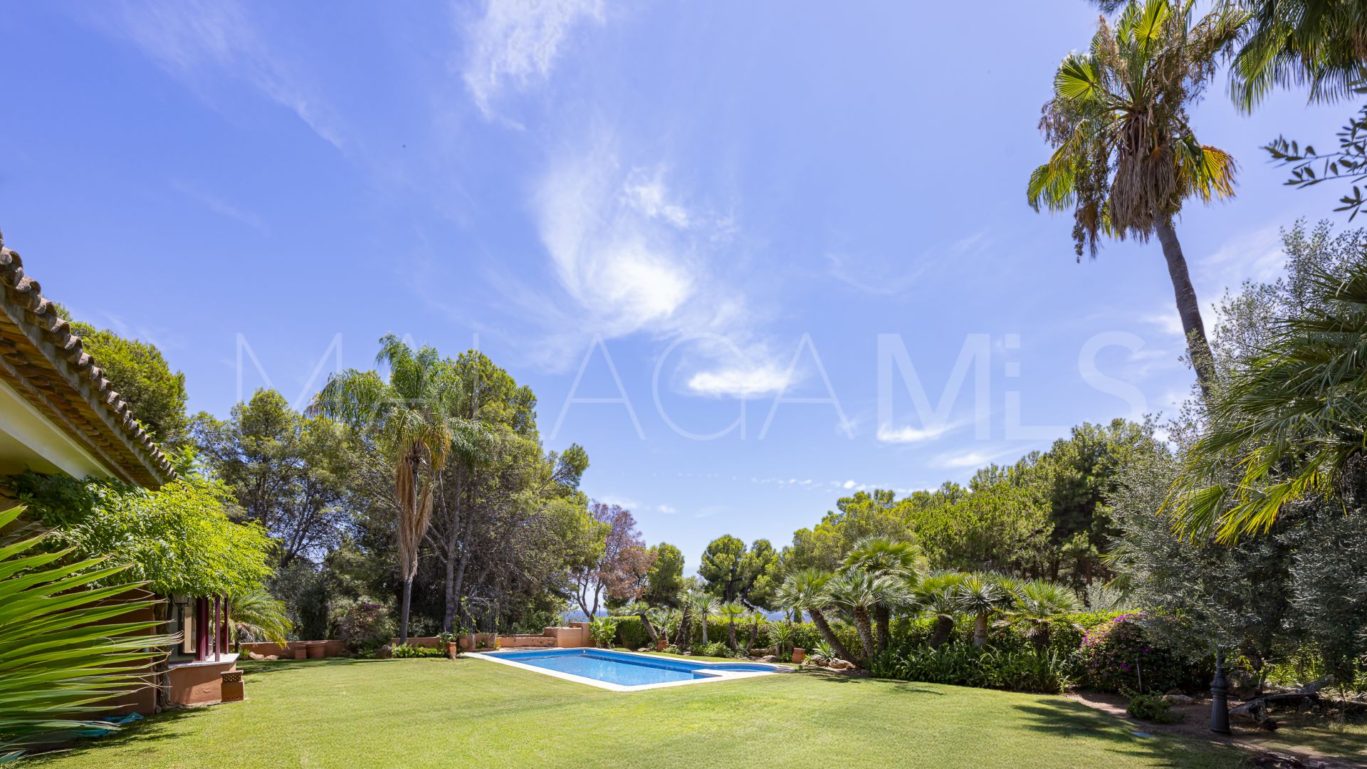 Villa for sale in Altos Reales
