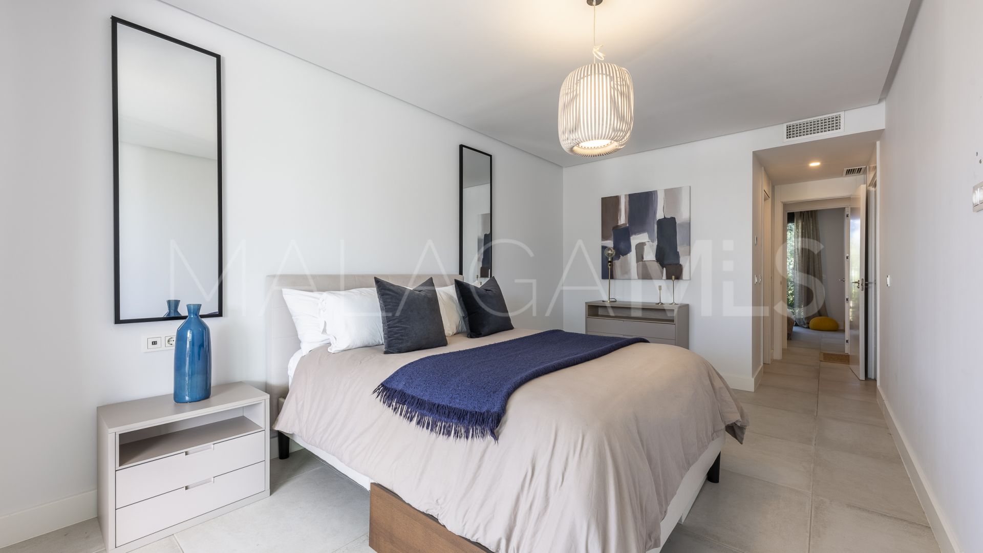 Ground floor duplex for sale in Marbella East with 3 bedrooms