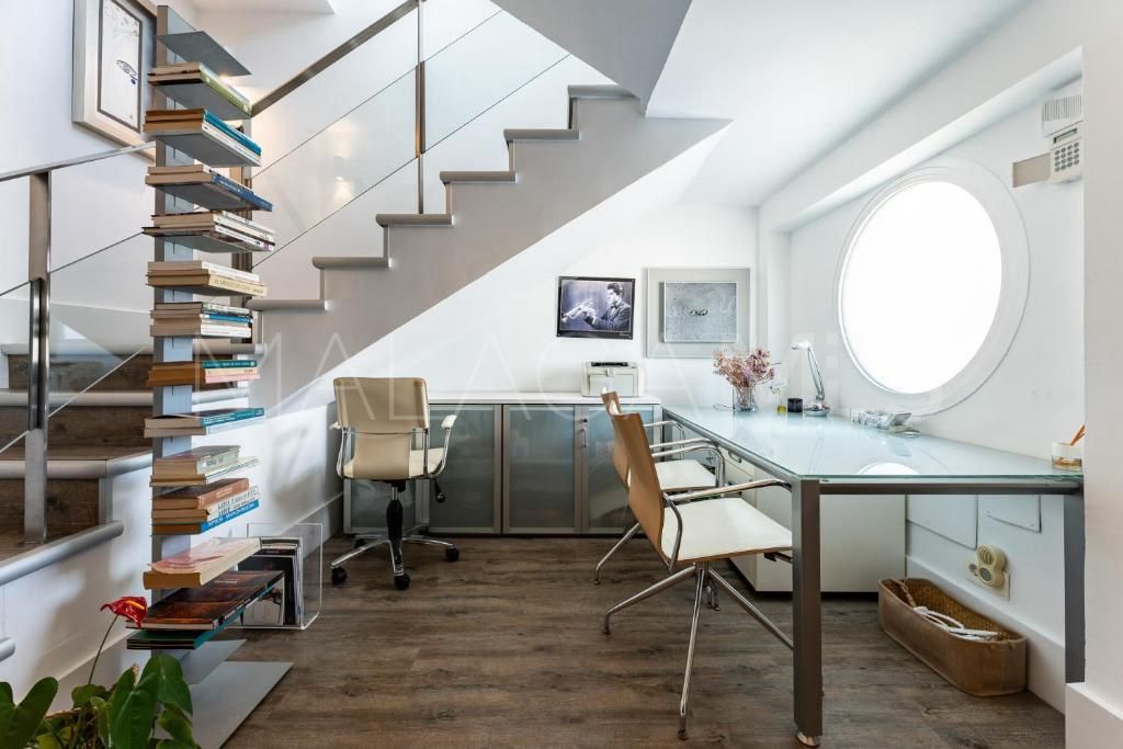 Duplex penthouse for sale in Marbella Est
