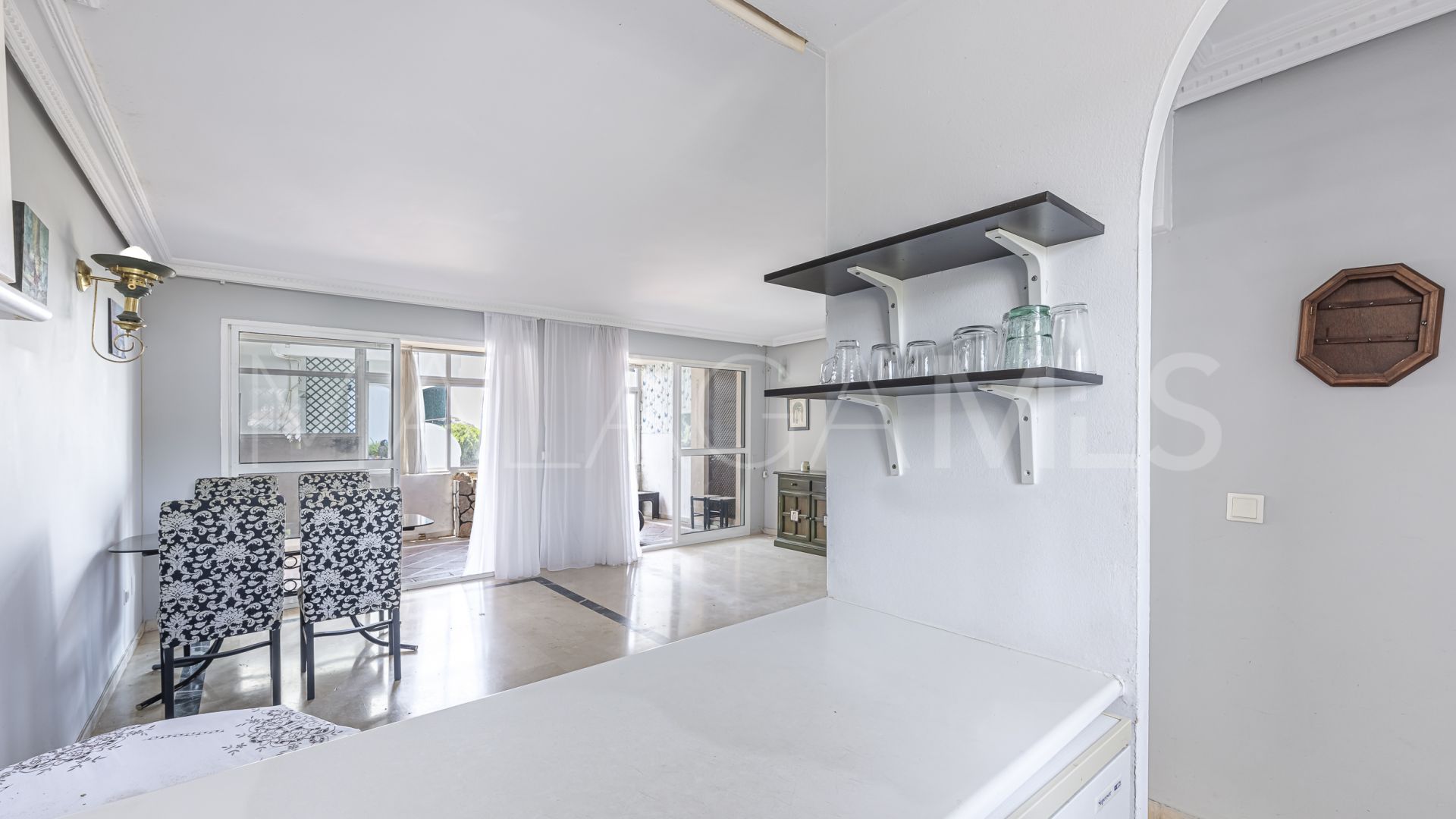 Marbella Este, apartamento a la venta