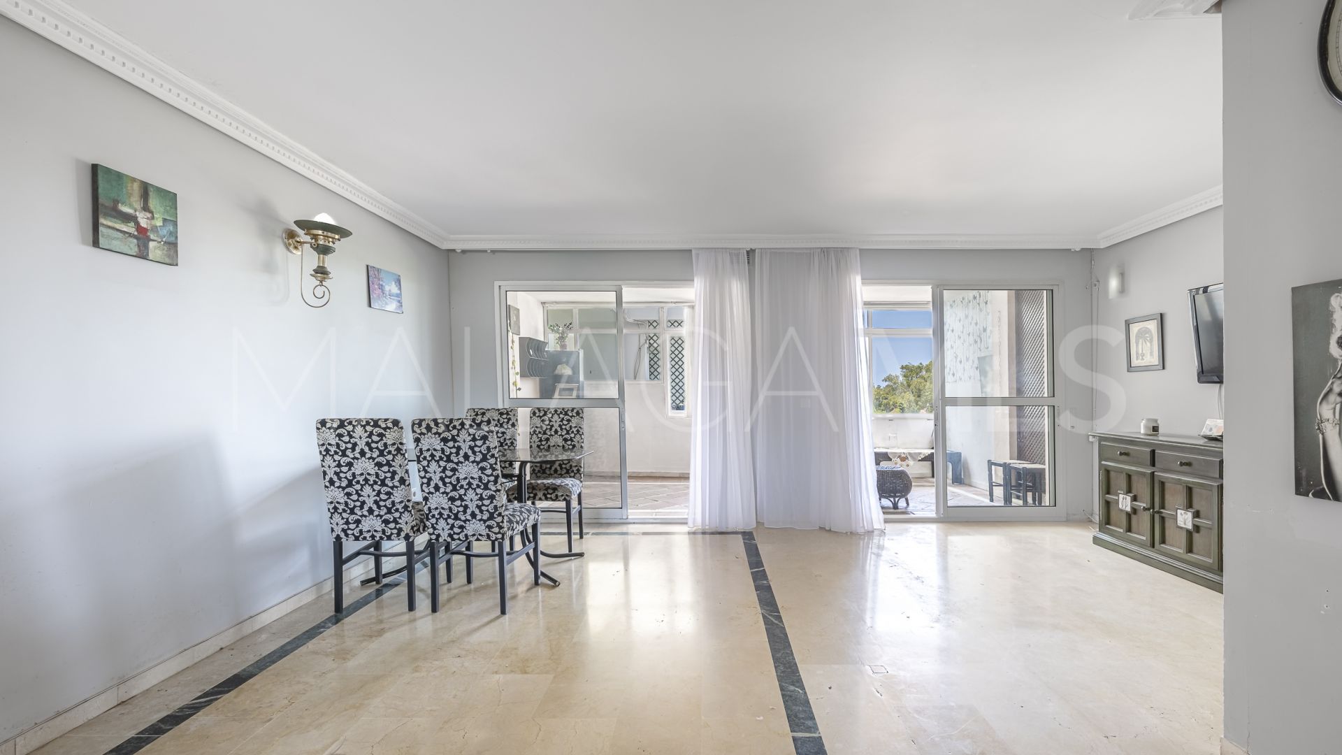 Marbella Este, apartamento a la venta