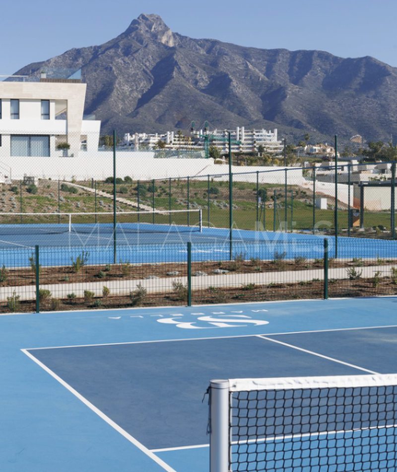 Ático a la venta in Marbella Golden Mile with 3 bedrooms