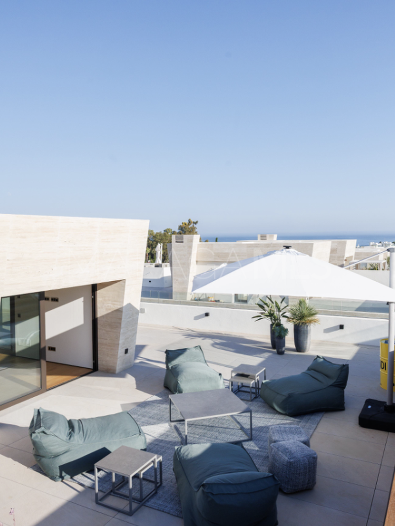Ático a la venta in Marbella Golden Mile with 3 bedrooms
