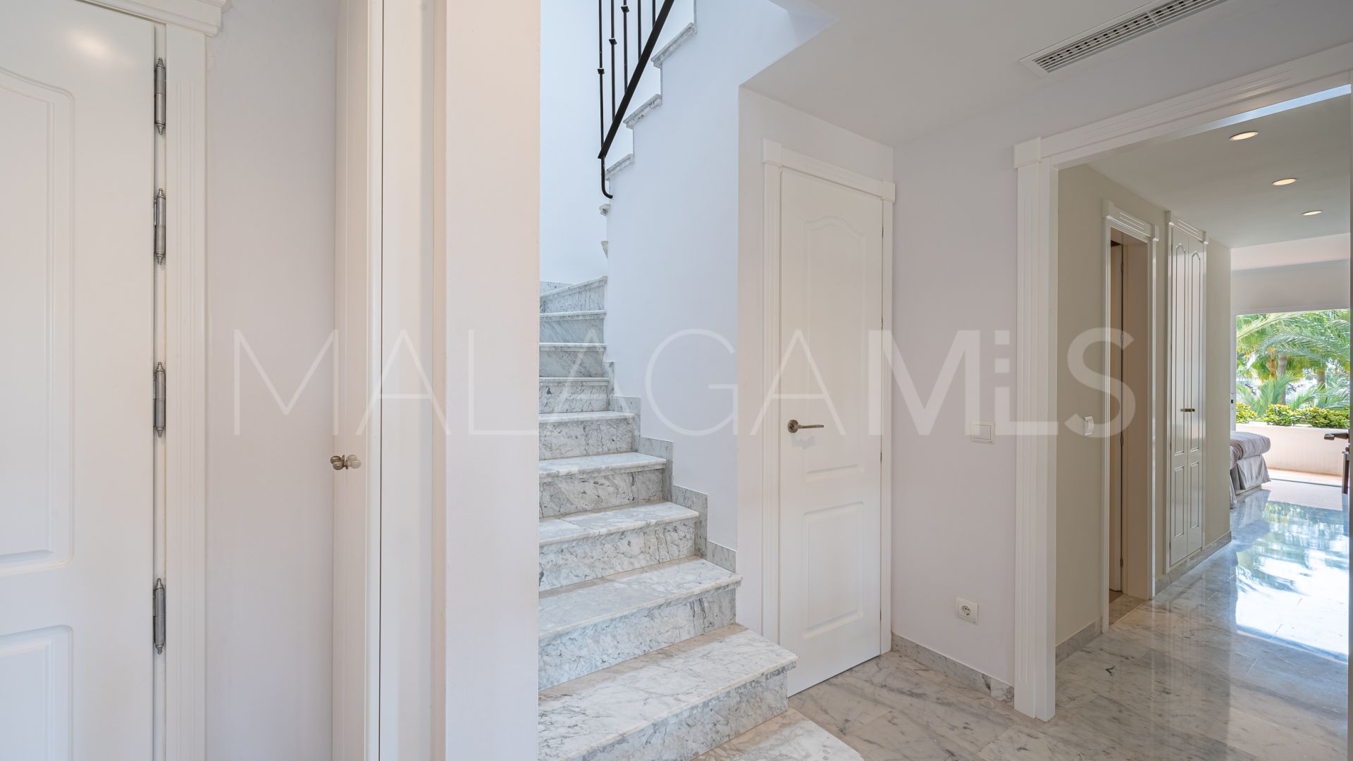 For sale Puente Romano duplex penthouse