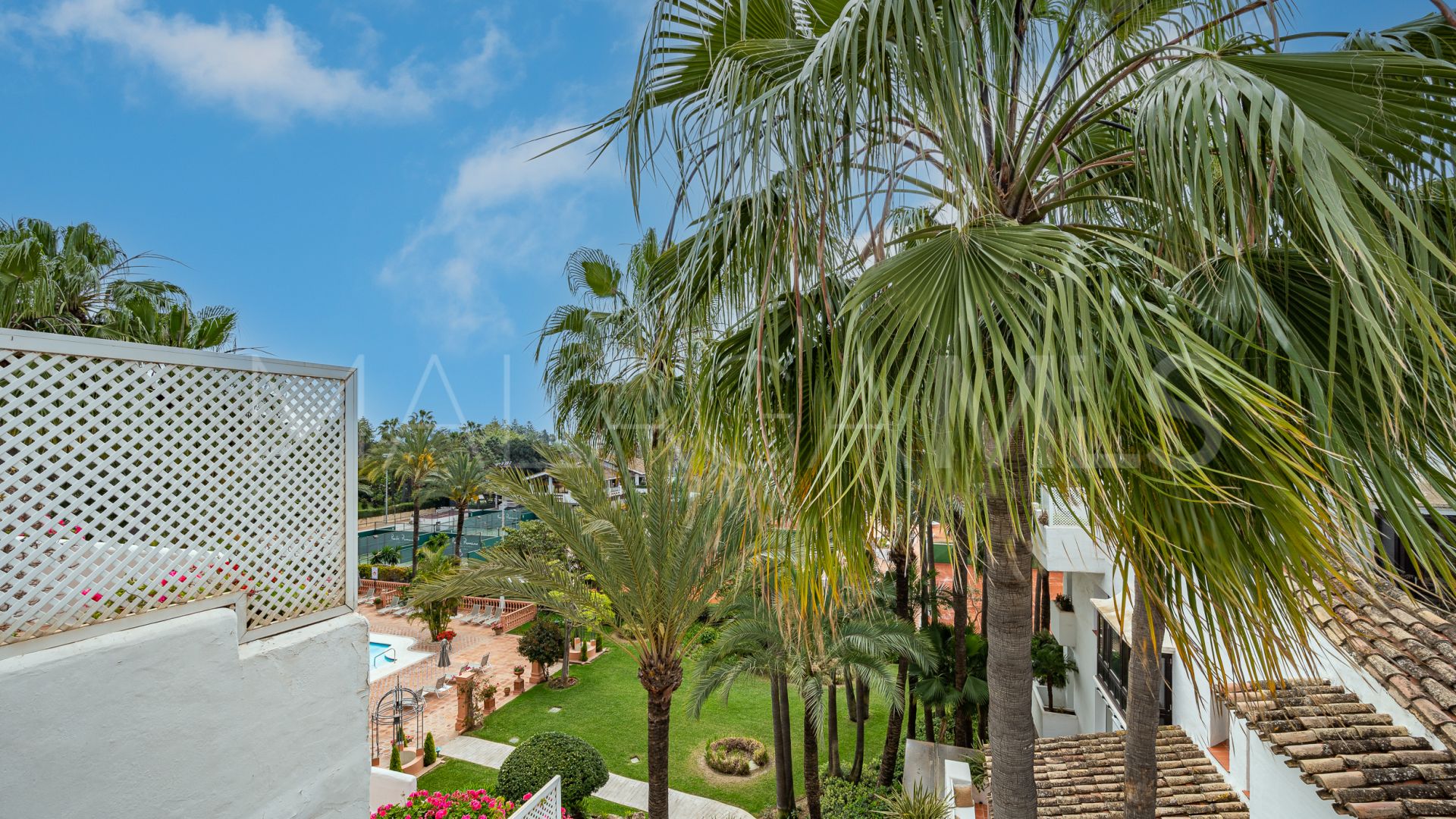 For sale Puente Romano duplex penthouse