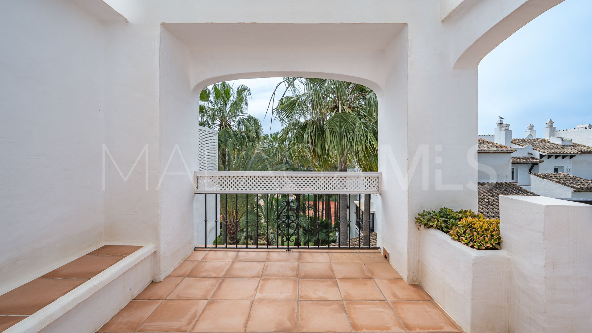 For sale Puente Romano duplex penthouse