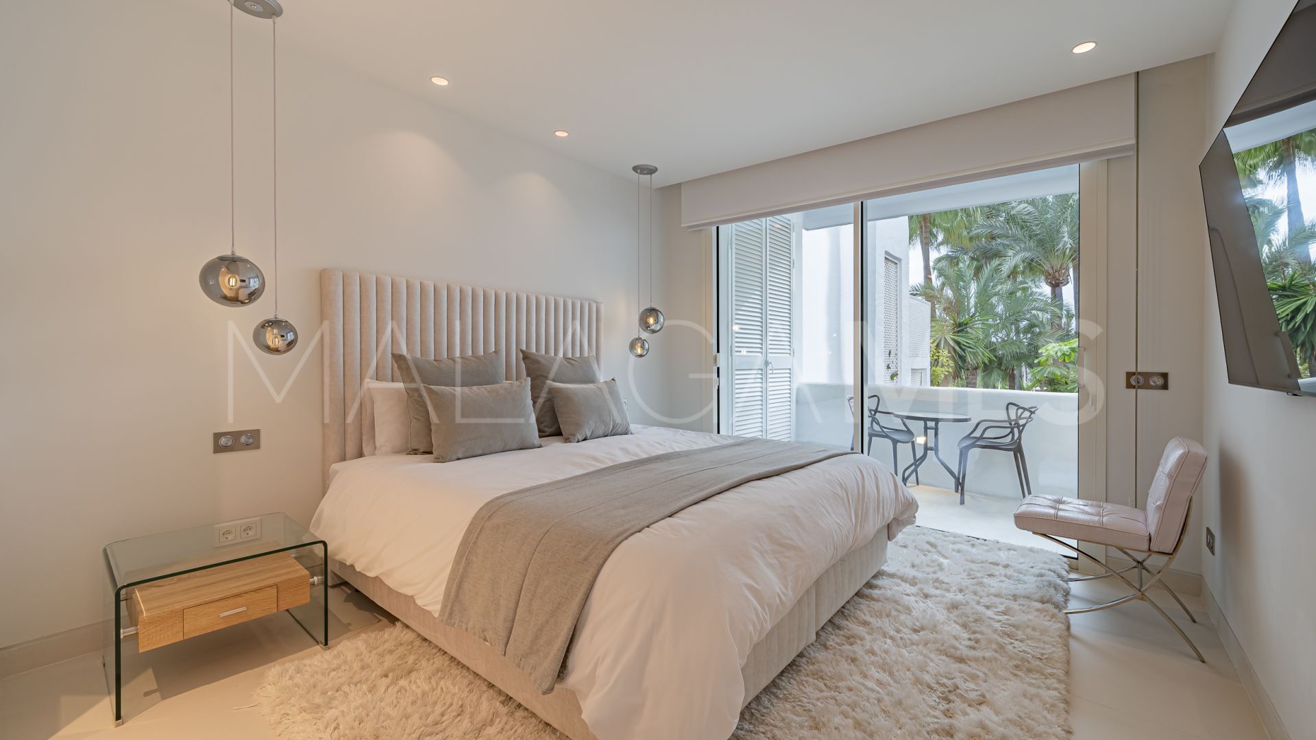 Marina Puente Romano 3 bedrooms apartment for sale