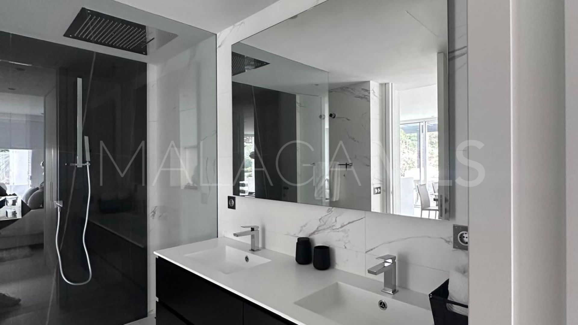 Marina Puente Romano 3 bedrooms apartment for sale
