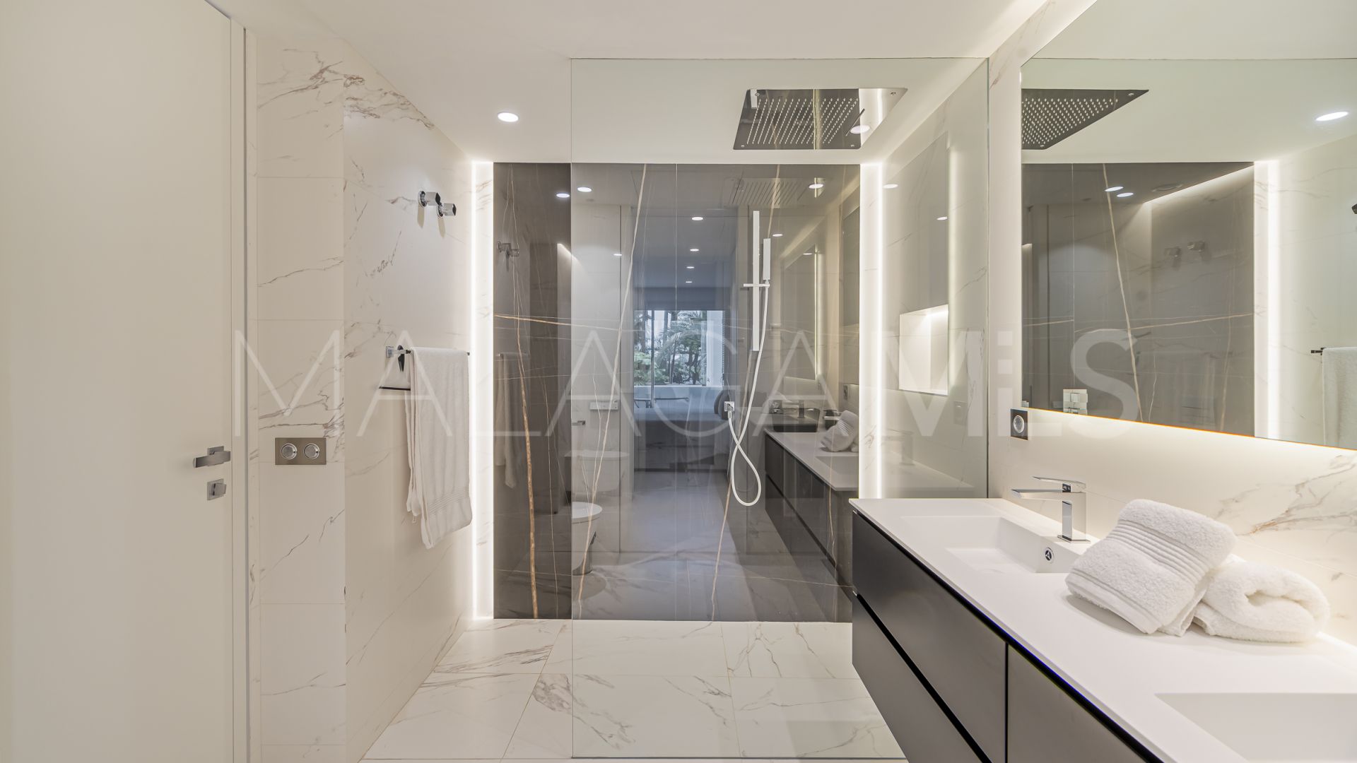 Marina Puente Romano 3 bedrooms apartment for sale