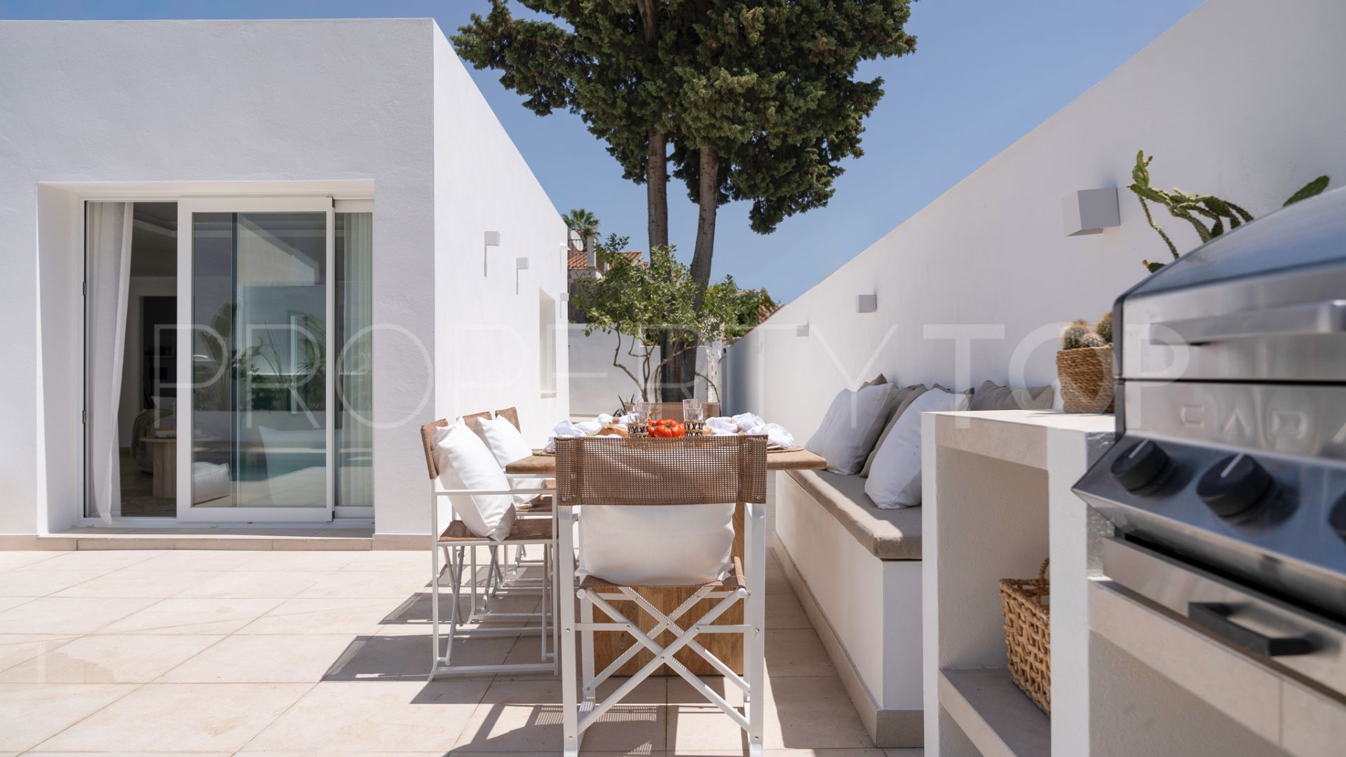 Nueva Andalucia, villa en venta con 4 dormitorios