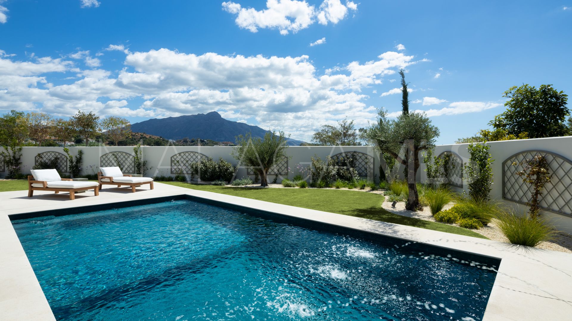 Villa for sale in La Quinta with 6 bedrooms