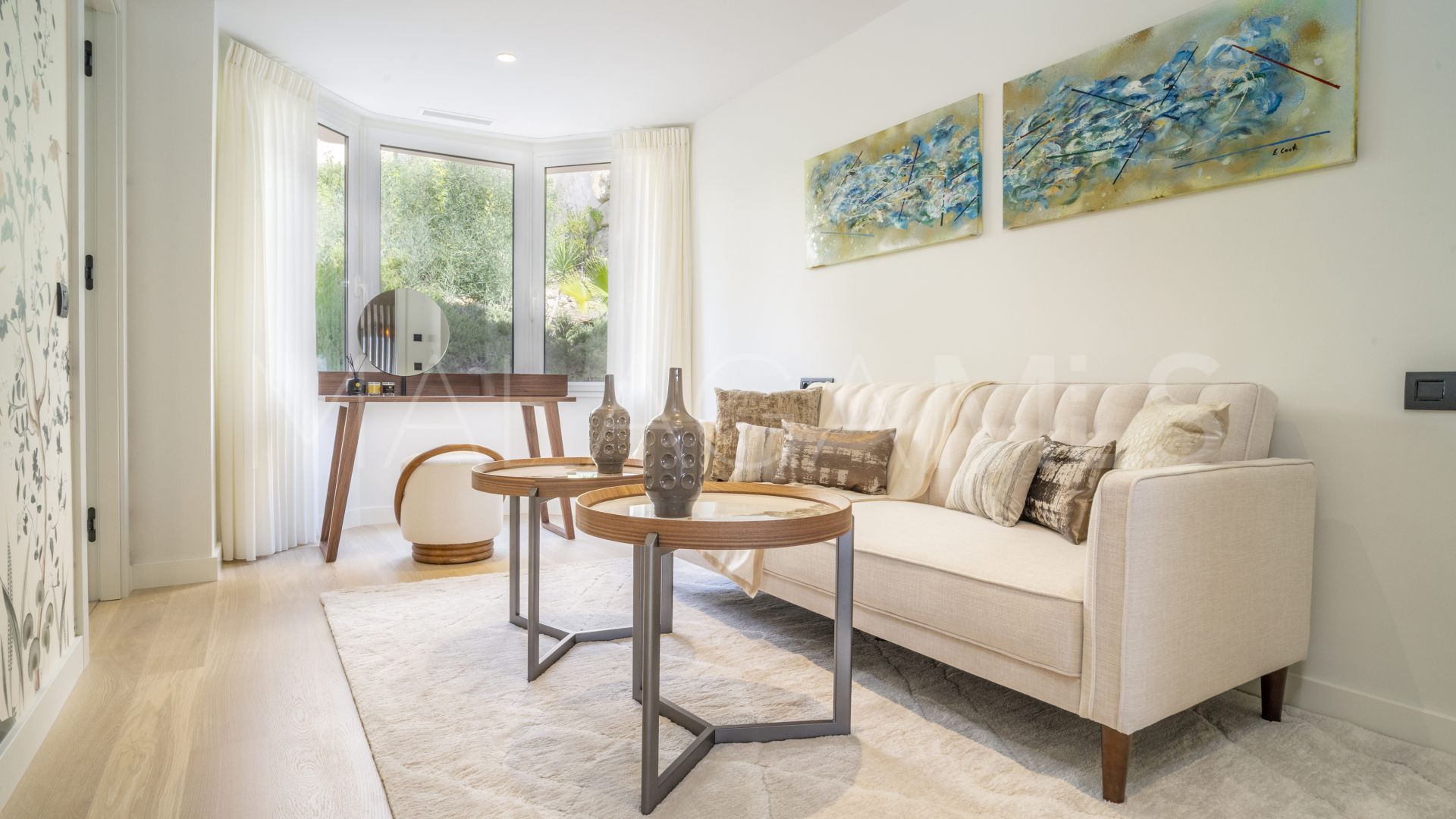 Buy Nueva Andalucia penthouse with 4 bedrooms