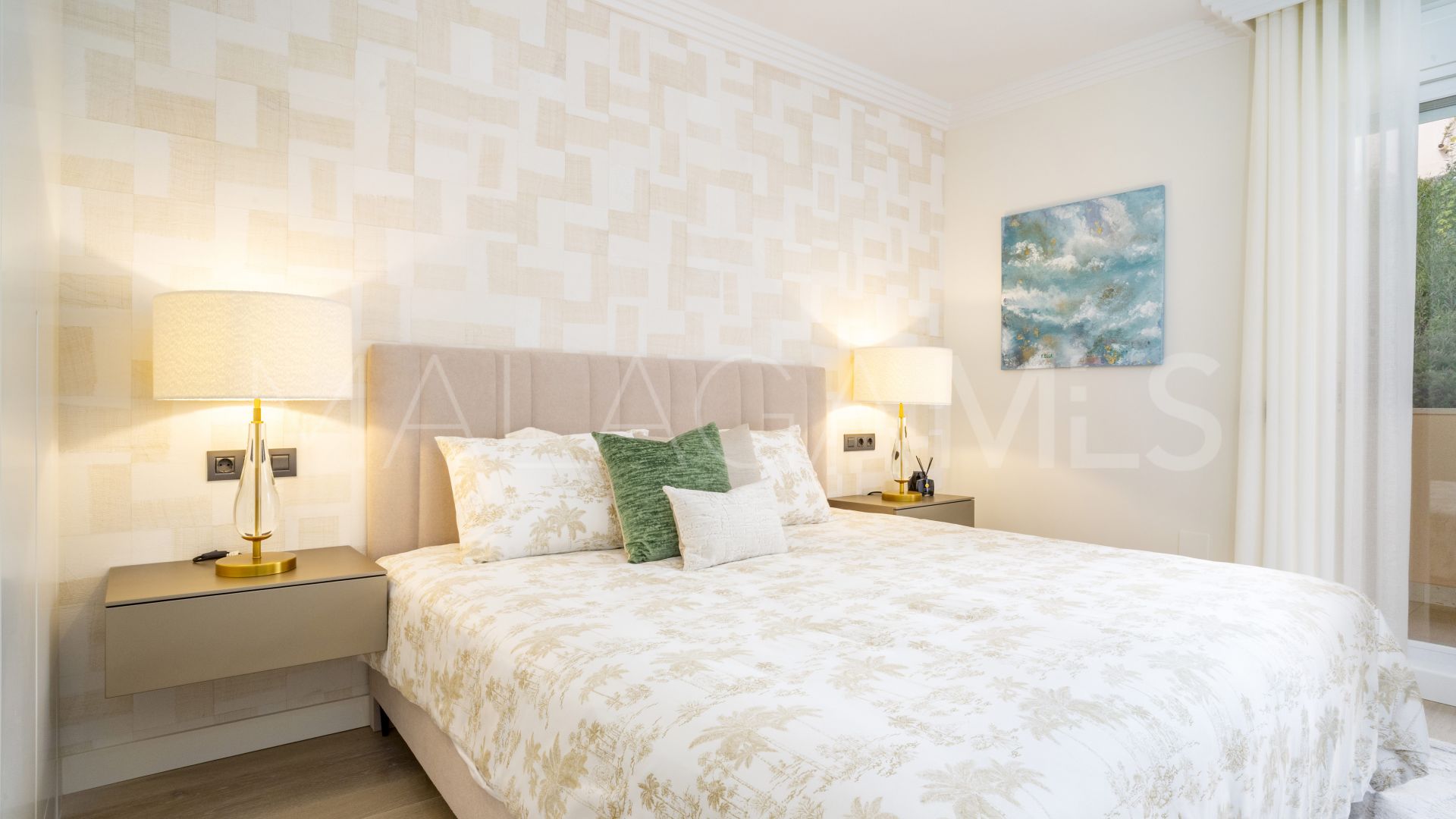 Buy Nueva Andalucia penthouse with 4 bedrooms