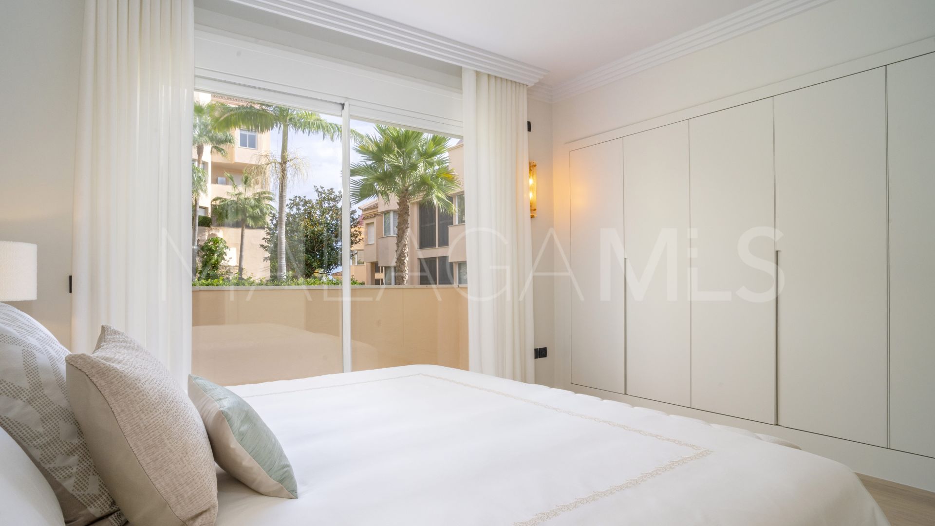 Buy Nueva Andalucia penthouse with 4 bedrooms