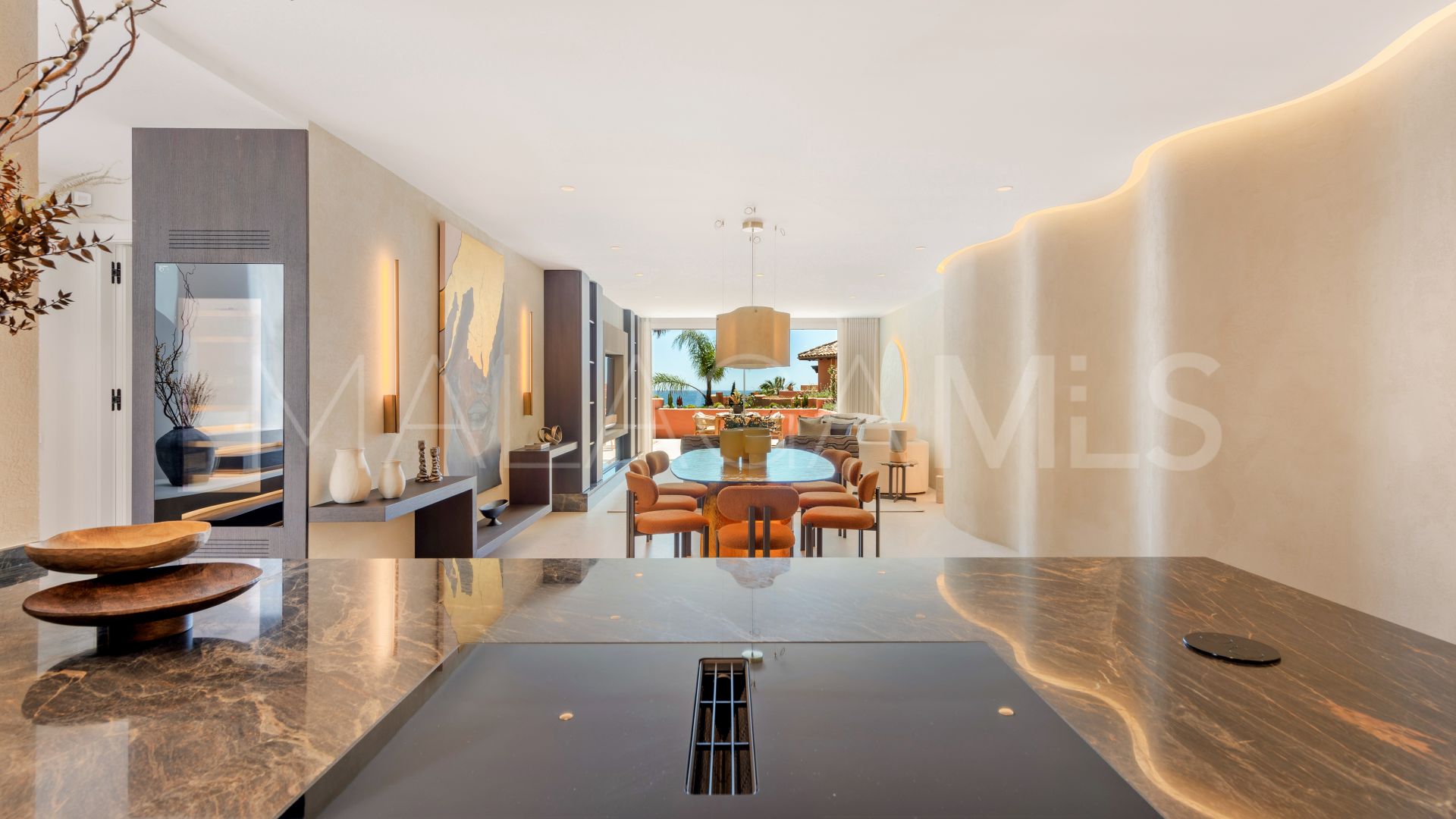 For sale penthouse in Marbella City with 4 bedrooms