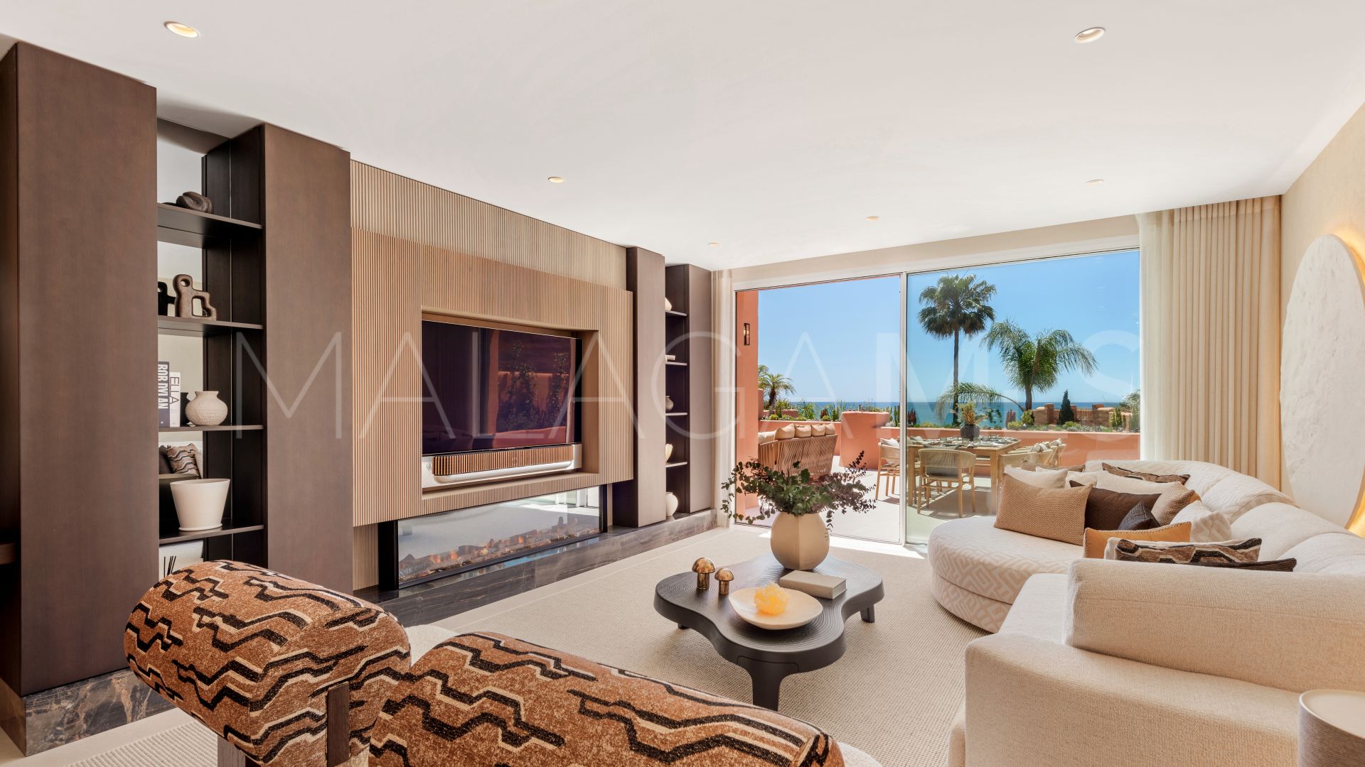 For sale penthouse in Marbella City with 4 bedrooms