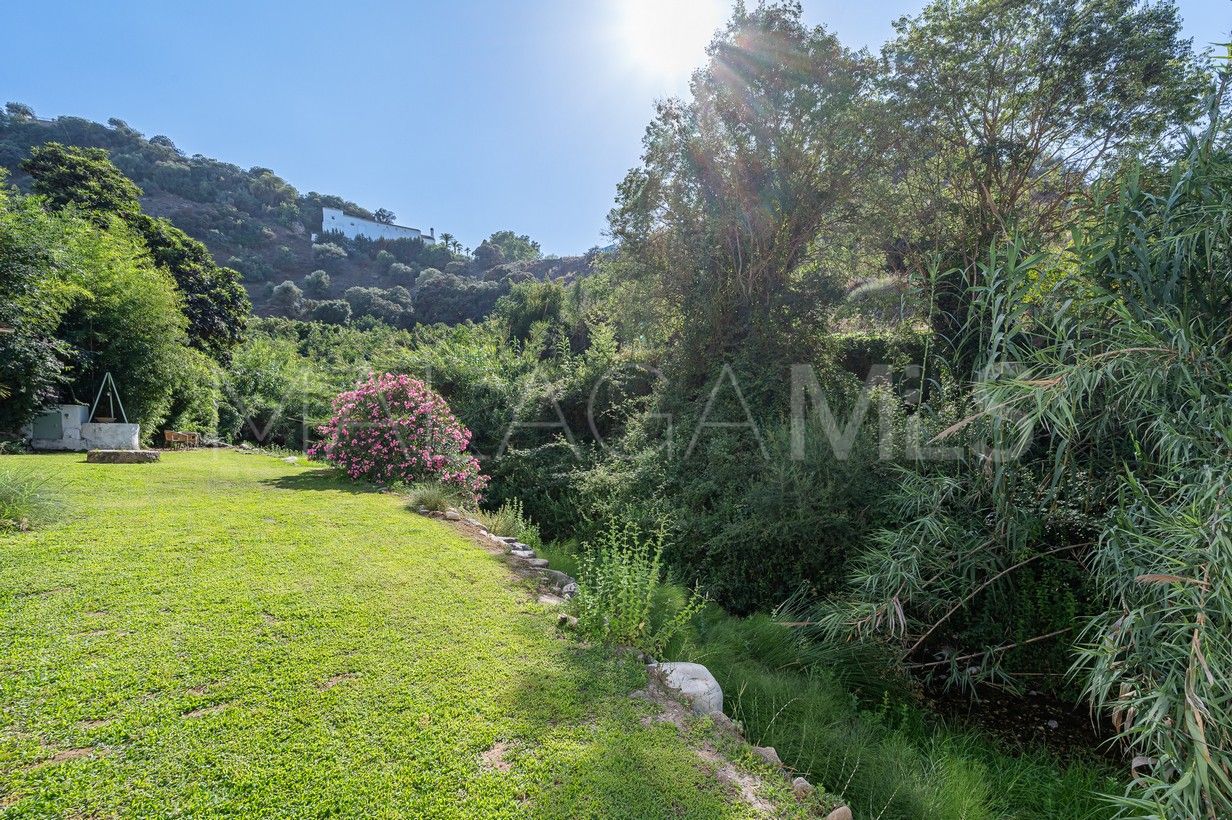 For sale finca with 4 bedrooms in Coin