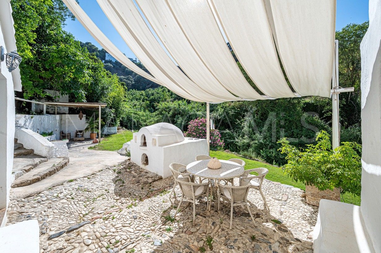 For sale finca with 4 bedrooms in Coin