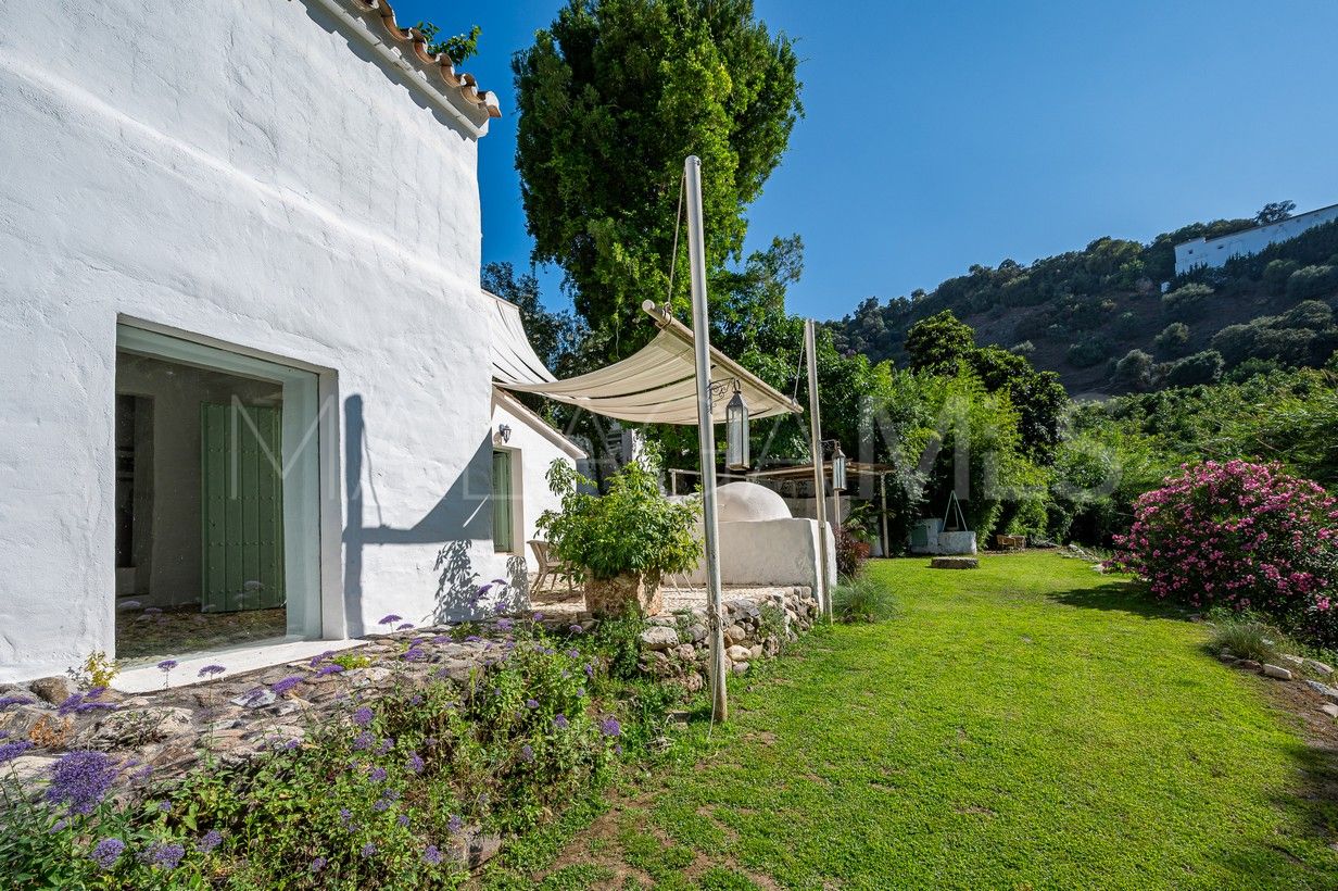 For sale finca with 4 bedrooms in Coin