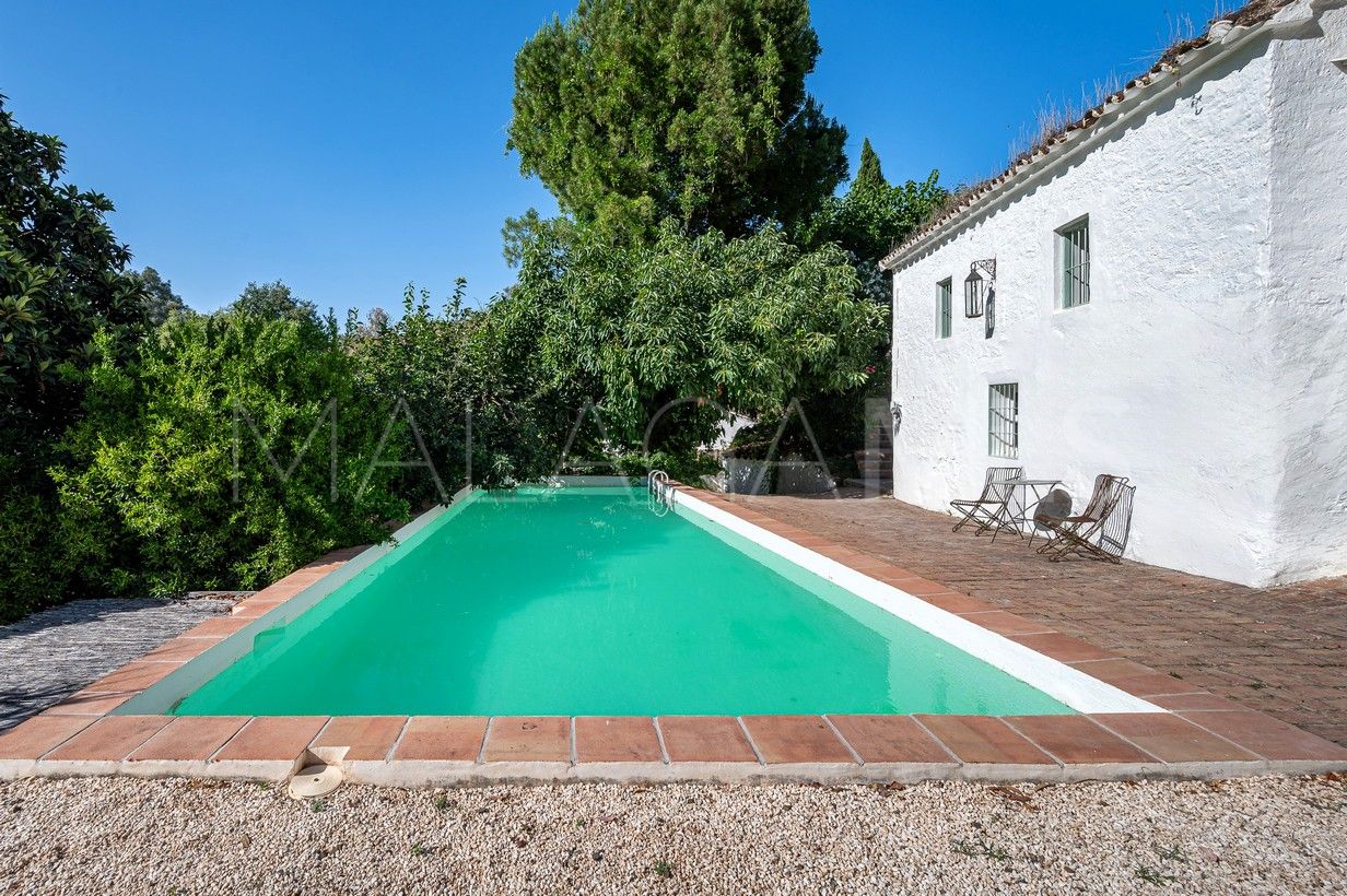 For sale finca with 4 bedrooms in Coin