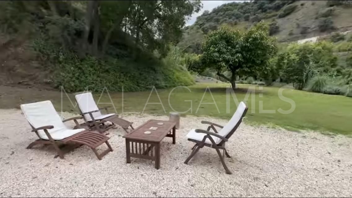 For sale finca with 4 bedrooms in Coin