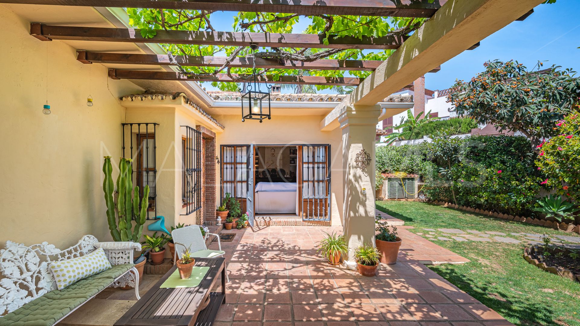 Villa for sale in Nagüeles