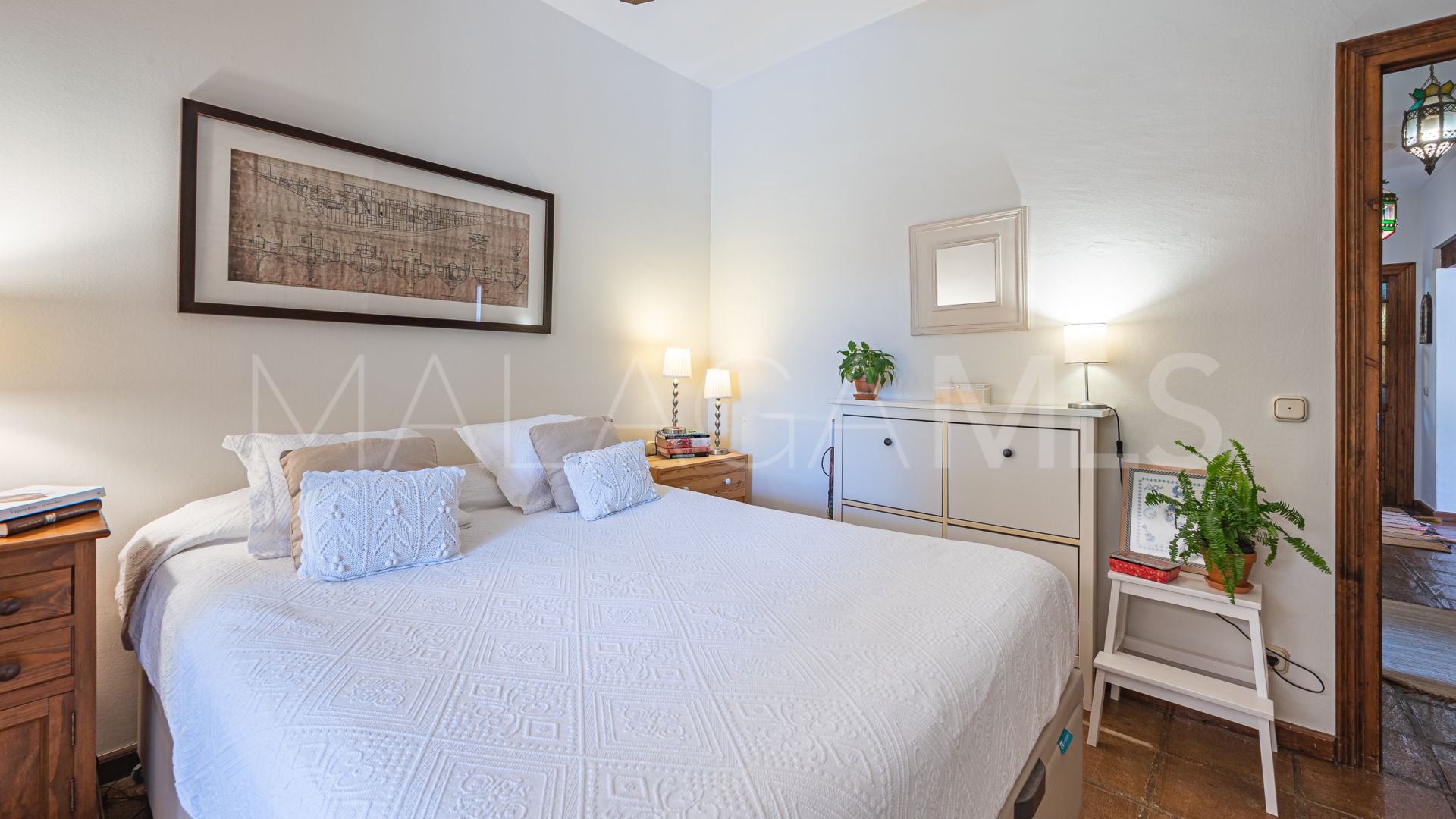 Villa for sale in Nagüeles