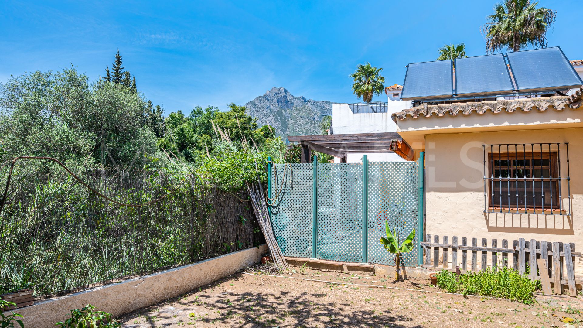 Villa for sale in Nagüeles