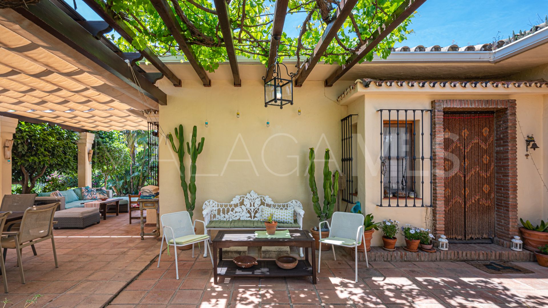 Villa for sale in Nagüeles