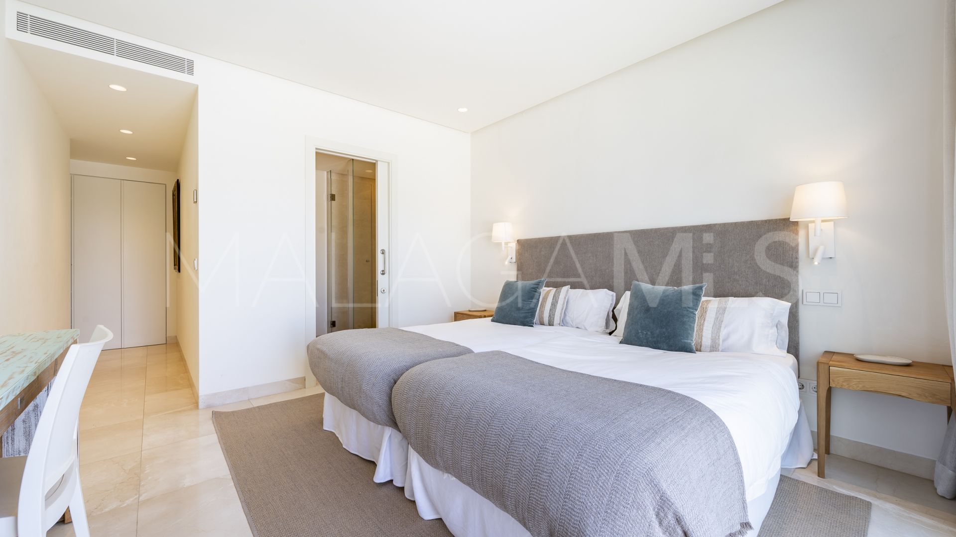 For sale Puente Romano duplex penthouse with 3 bedrooms