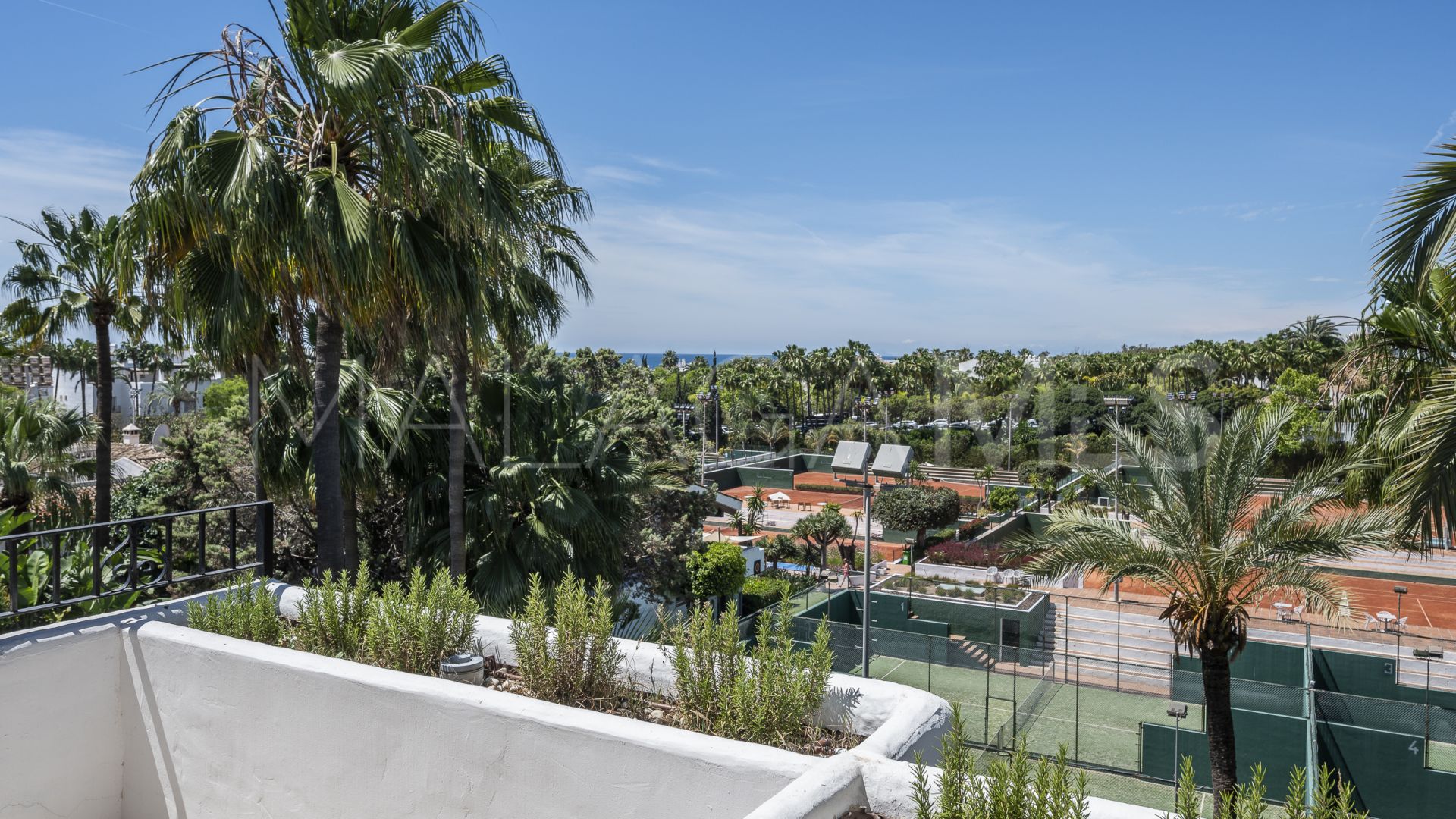 For sale Puente Romano duplex penthouse with 3 bedrooms