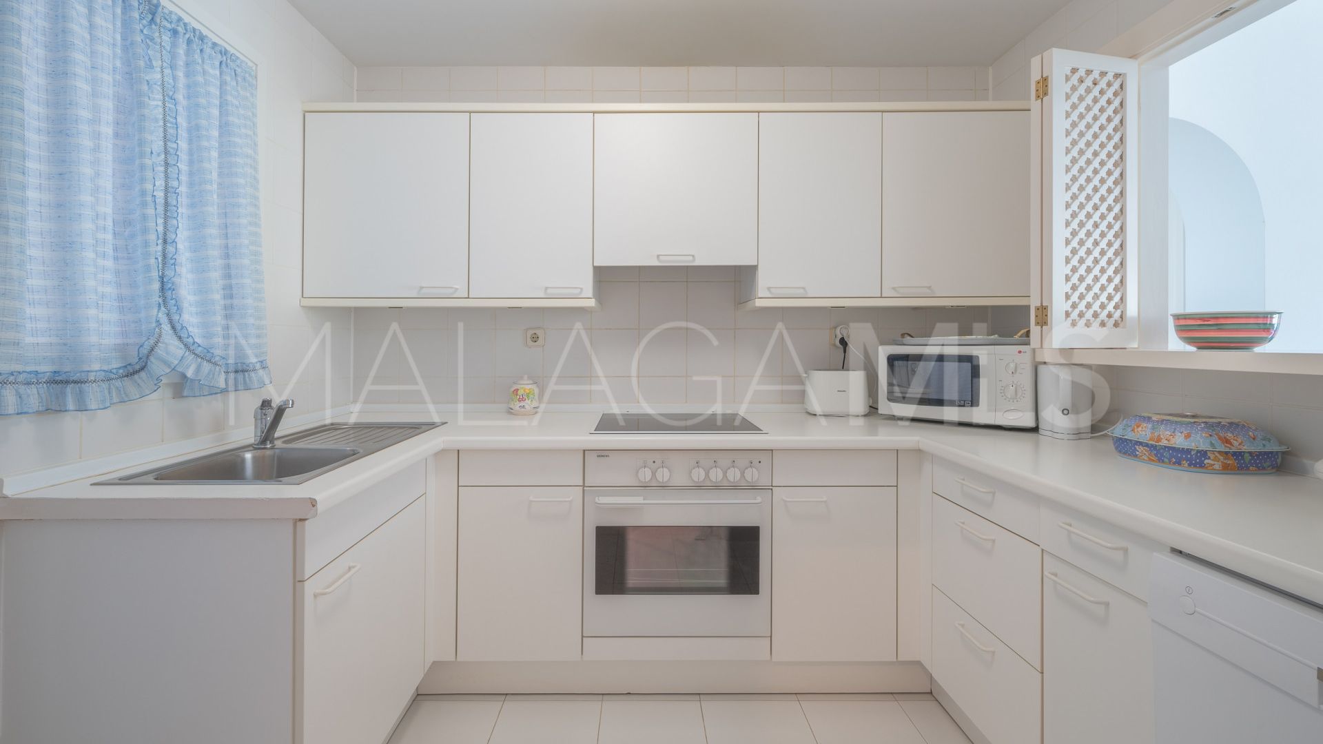 Se vende apartamento planta baja in Alhambra del Mar de 2 bedrooms