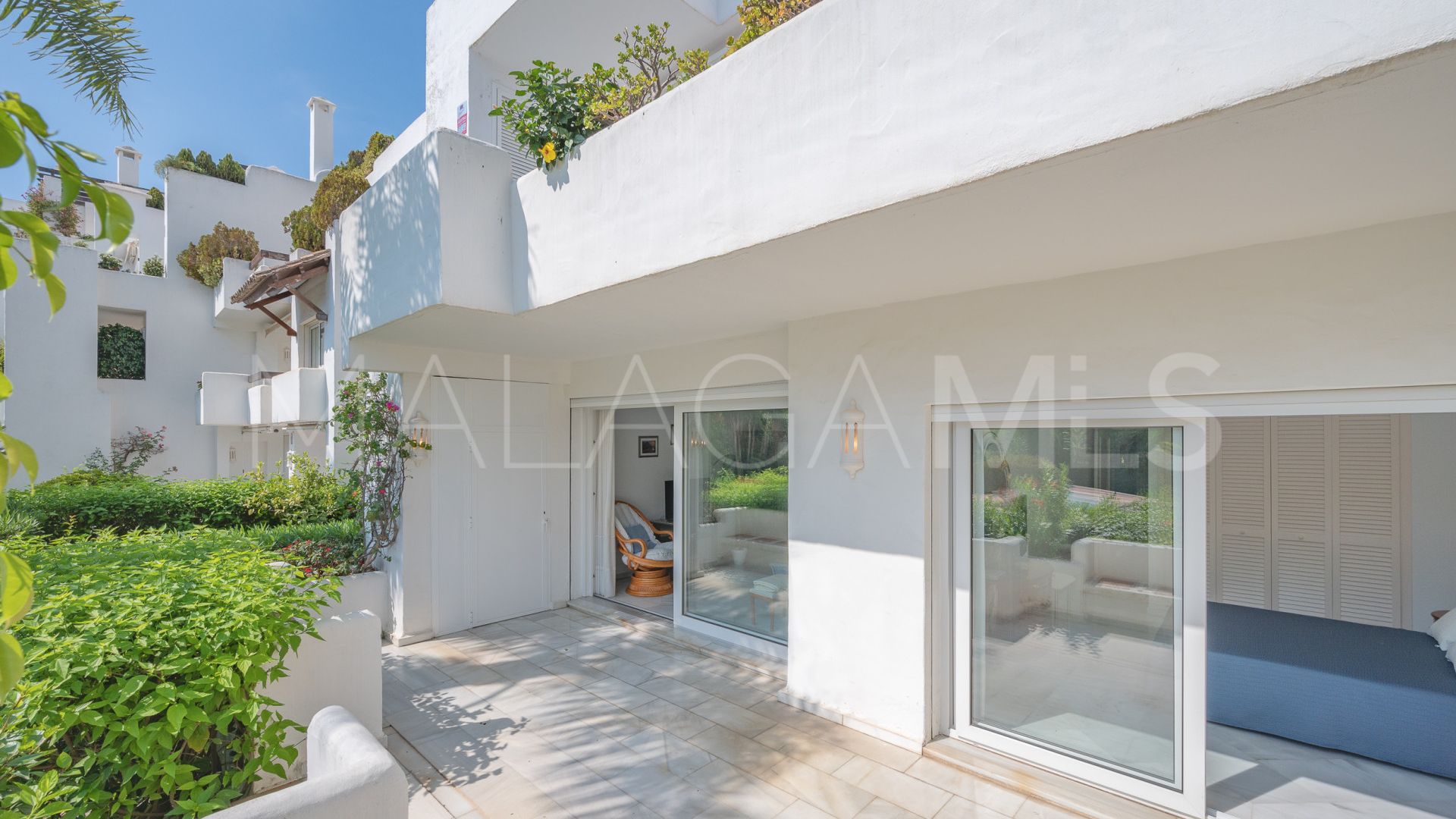 Se vende apartamento planta baja in Alhambra del Mar de 2 bedrooms