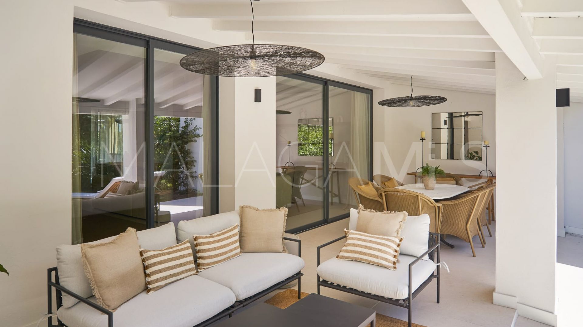 Radhus for sale in Los Olivos