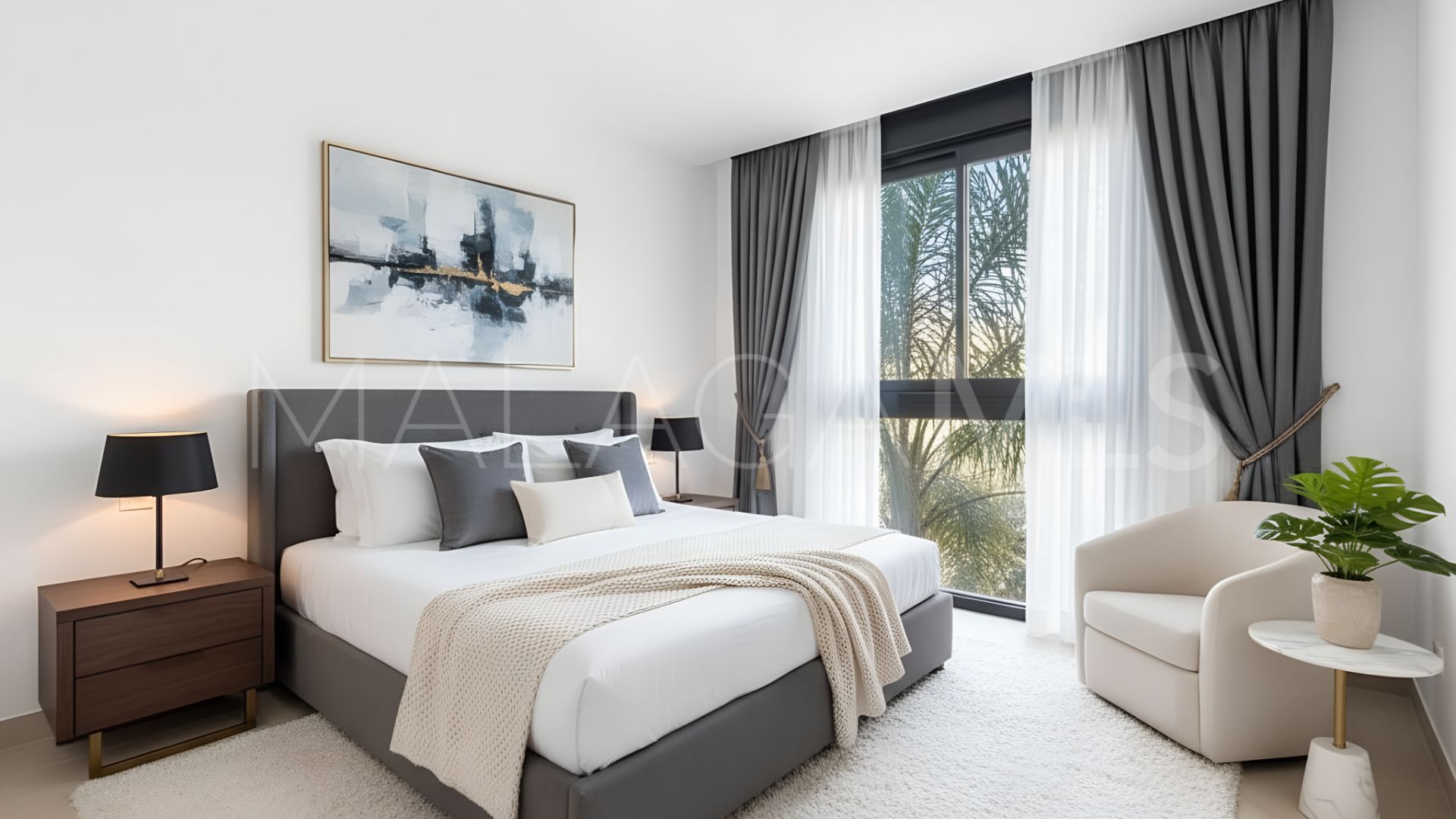 For sale Estepona Town 2 bedrooms apartment