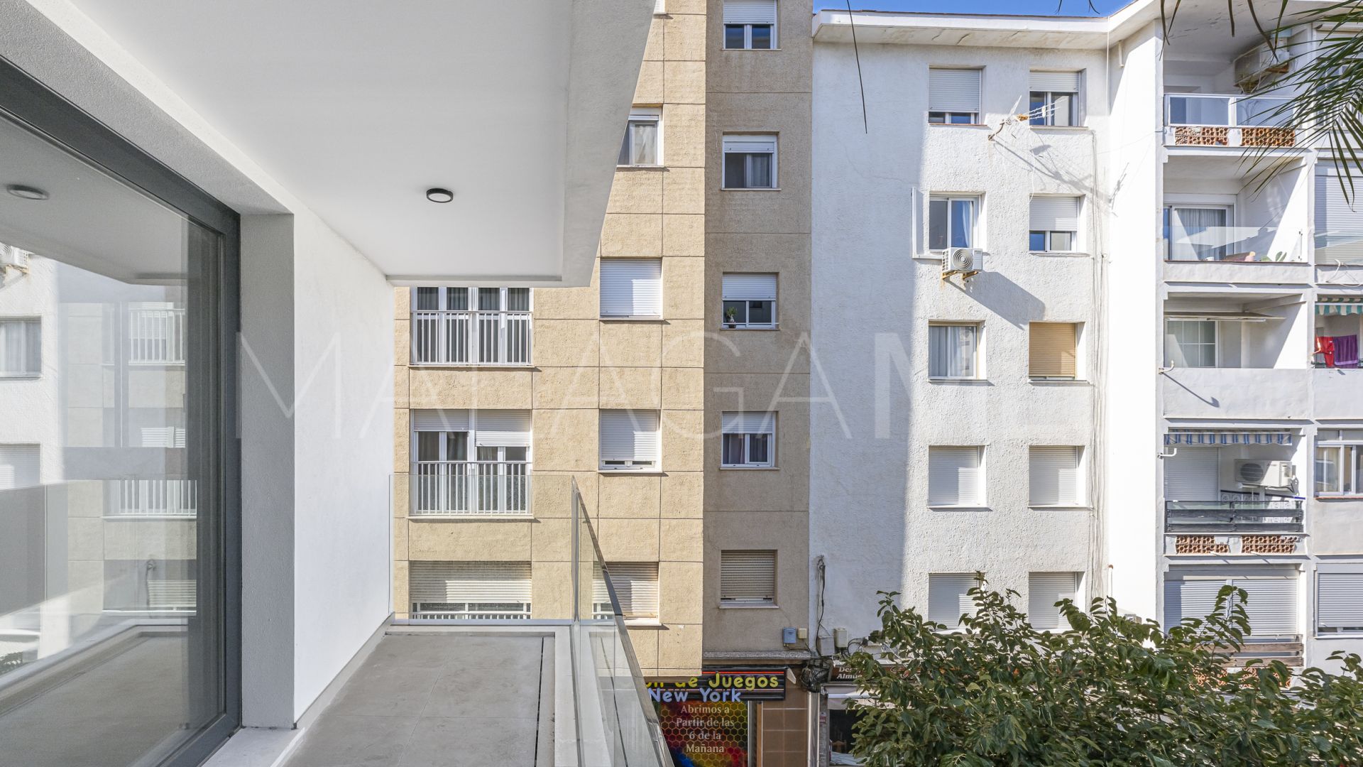 For sale Estepona Town 2 bedrooms apartment