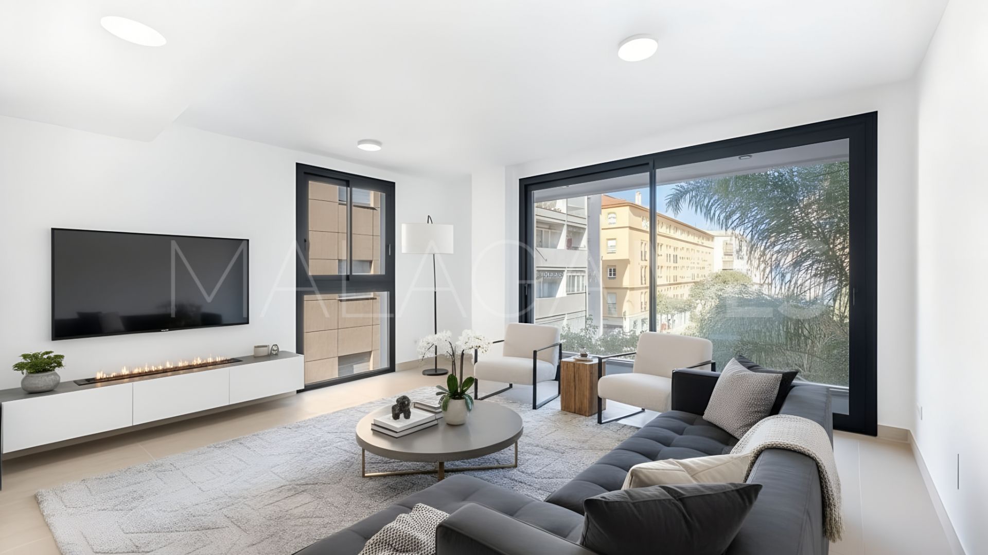 For sale Estepona Town 2 bedrooms apartment