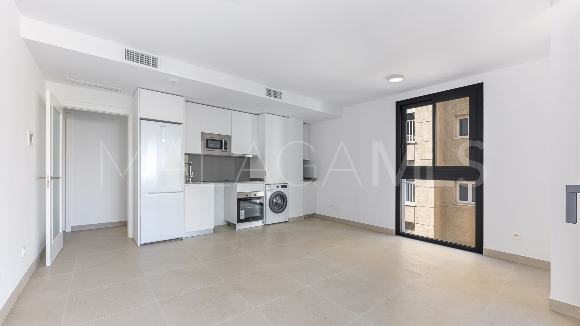 For sale Estepona Town 2 bedrooms apartment