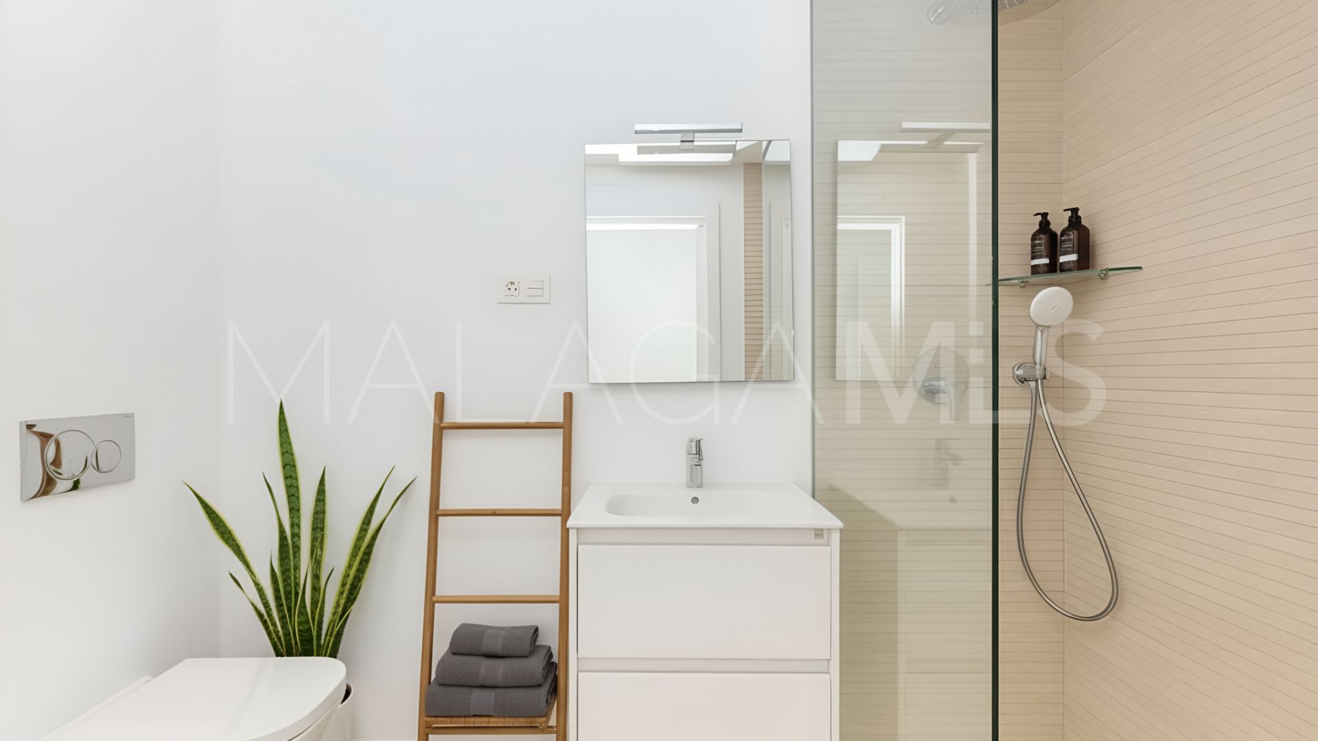 For sale Estepona Town 2 bedrooms apartment