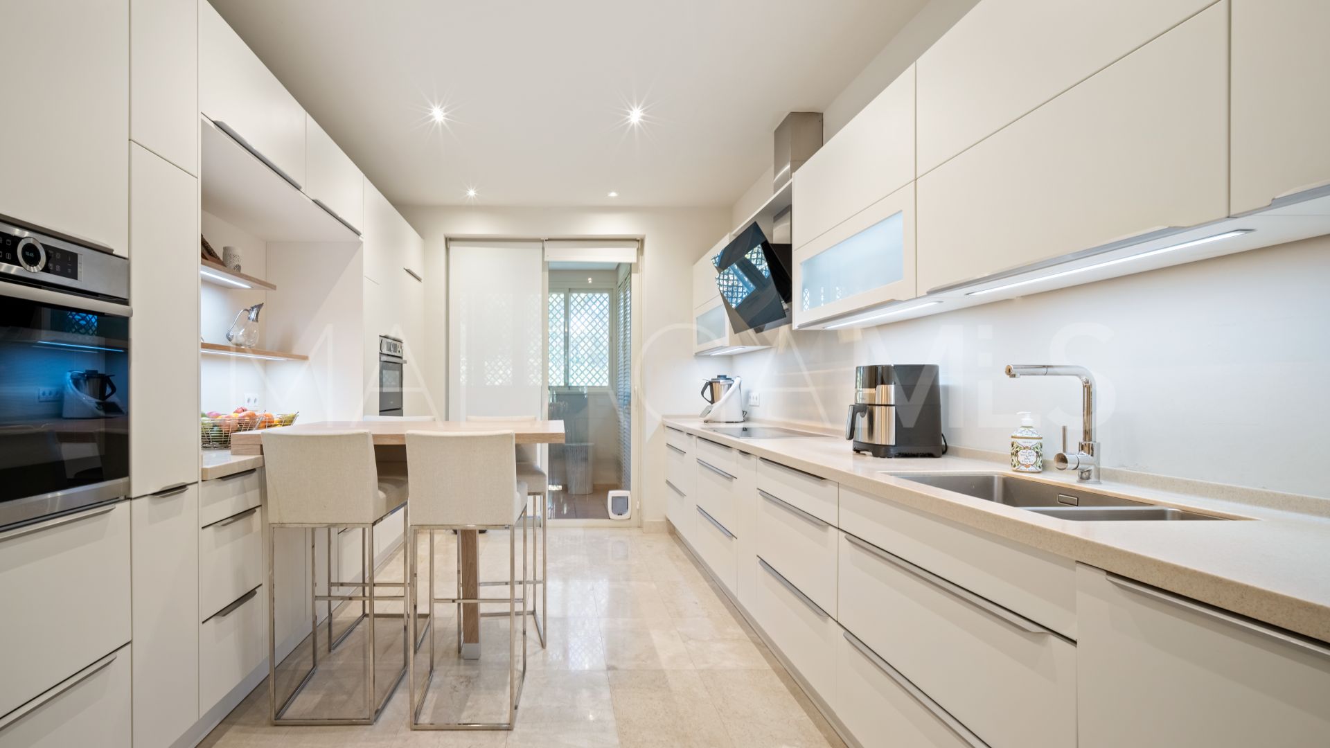 For sale apartment in Marbella Golden Mile