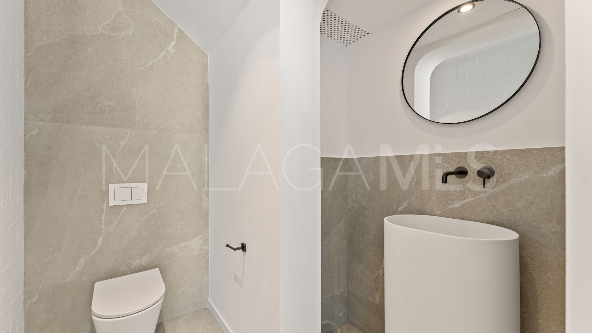 Duplex for sale in Las Colinas de Marbella with 3 bedrooms