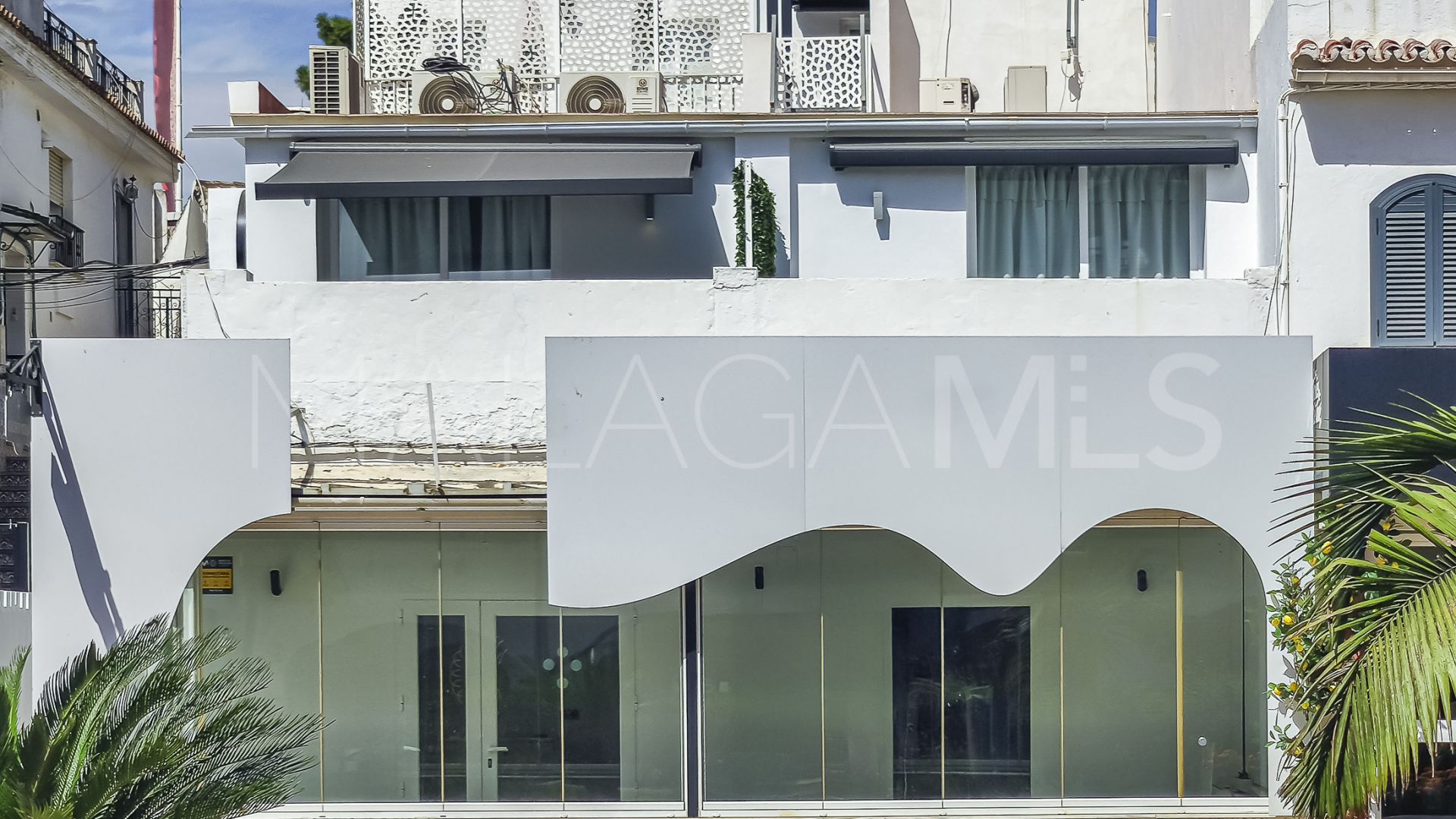 Hotel for sale in Marbella Goldene Meile