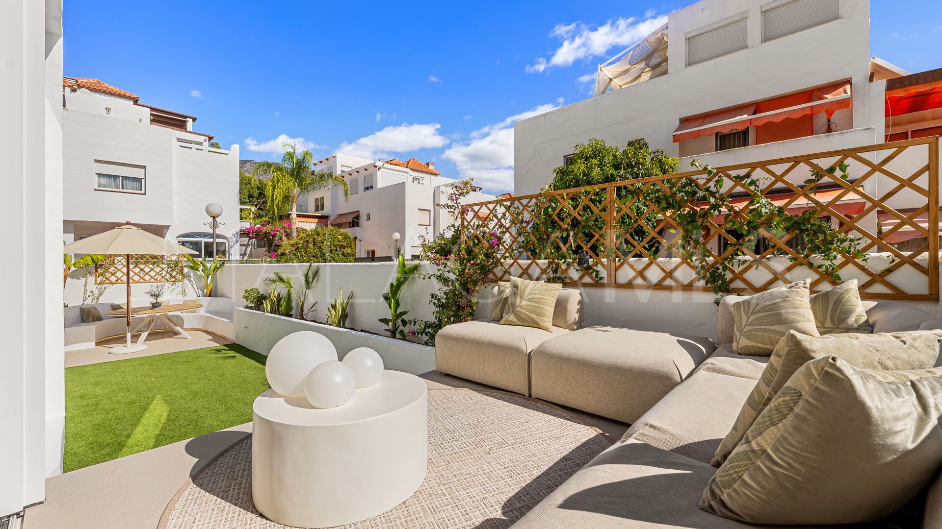 Maison de ville for sale in Marbella Golden Mile