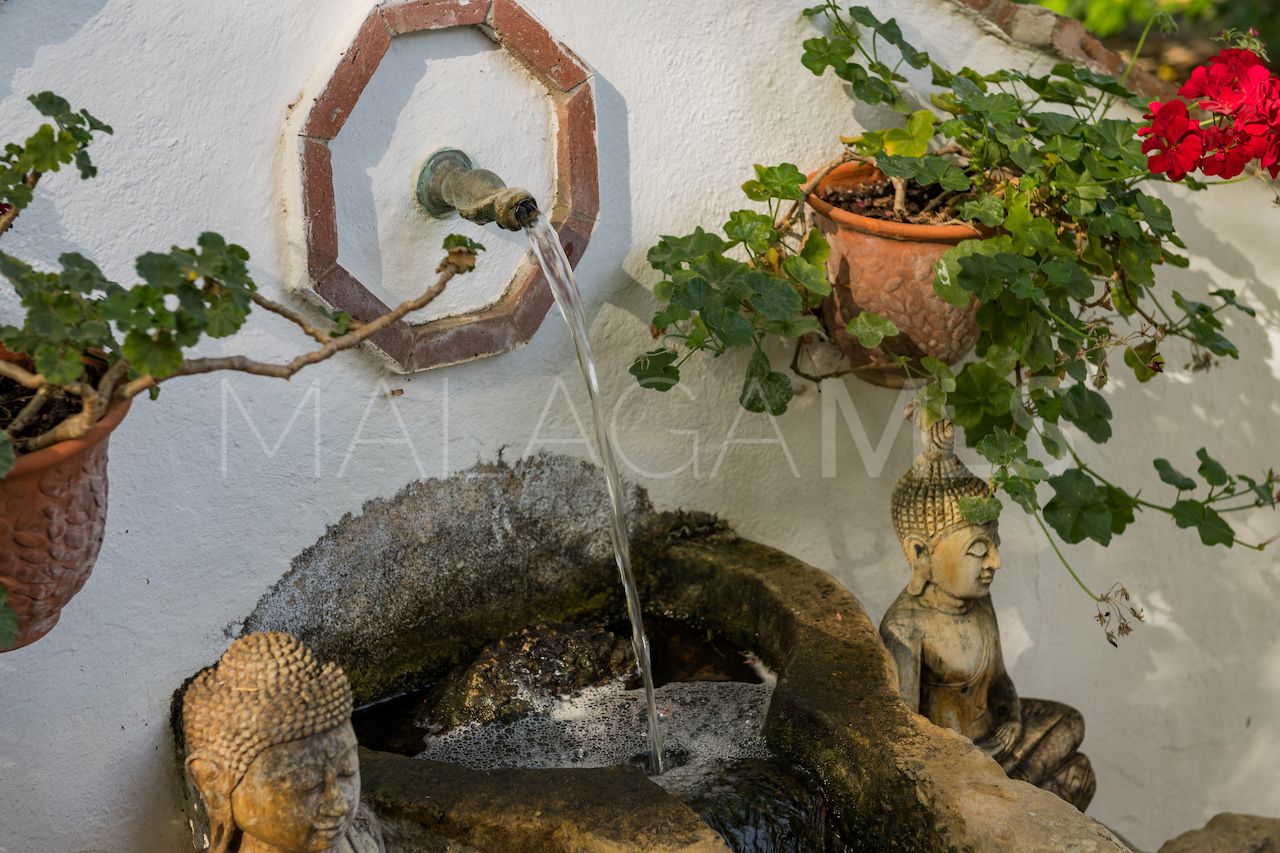 Villa for sale in Benahavis