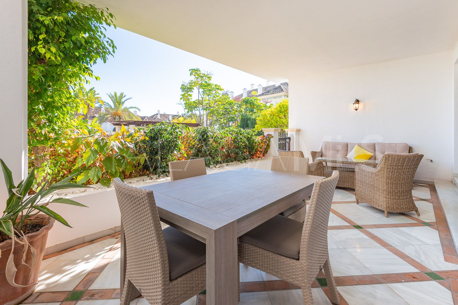 Markplanslägenhet for sale in Monte Paraiso