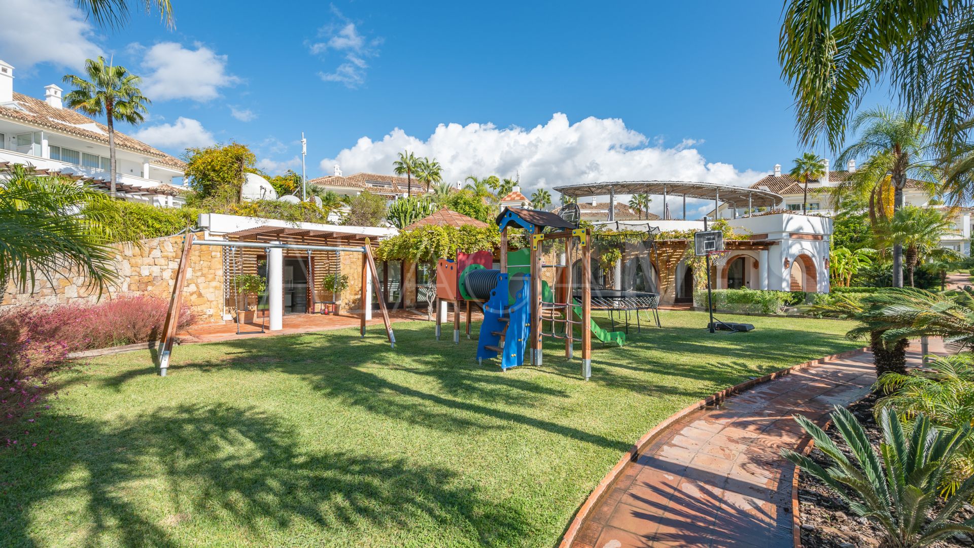 Markplanslägenhet for sale in Monte Paraiso