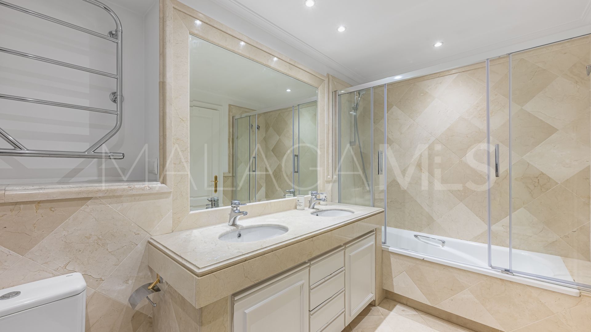 Markplanslägenhet for sale in Monte Paraiso