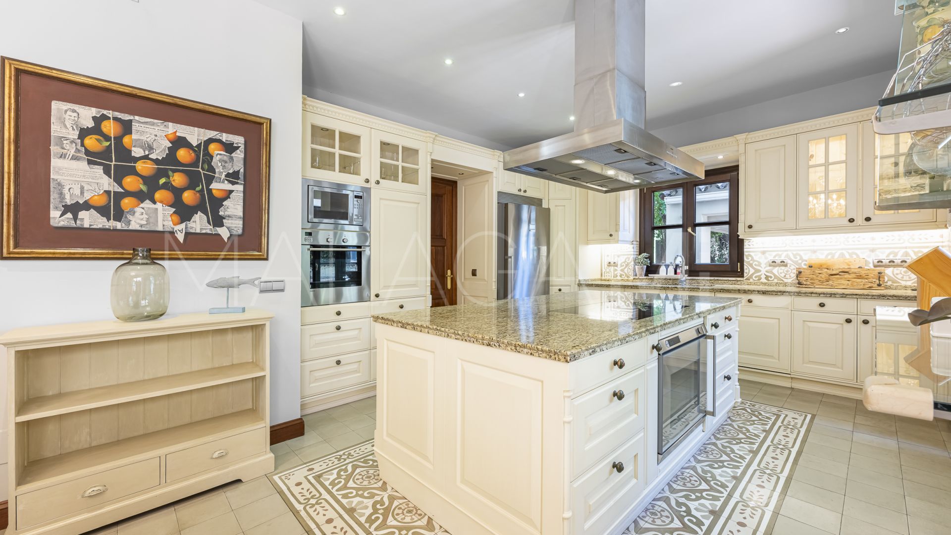 Villa for sale in Balcones de Sierra Blanca with 6 bedrooms