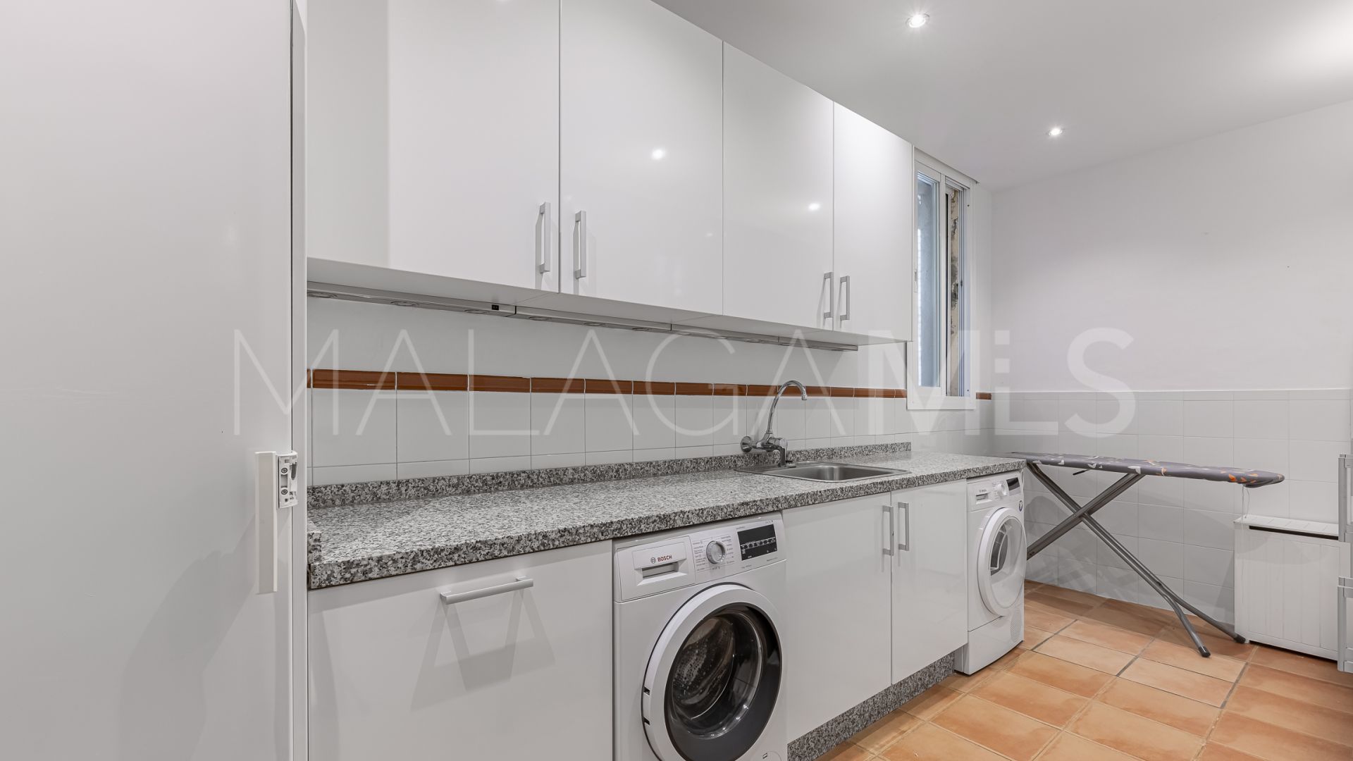 Villa for sale in Balcones de Sierra Blanca with 6 bedrooms